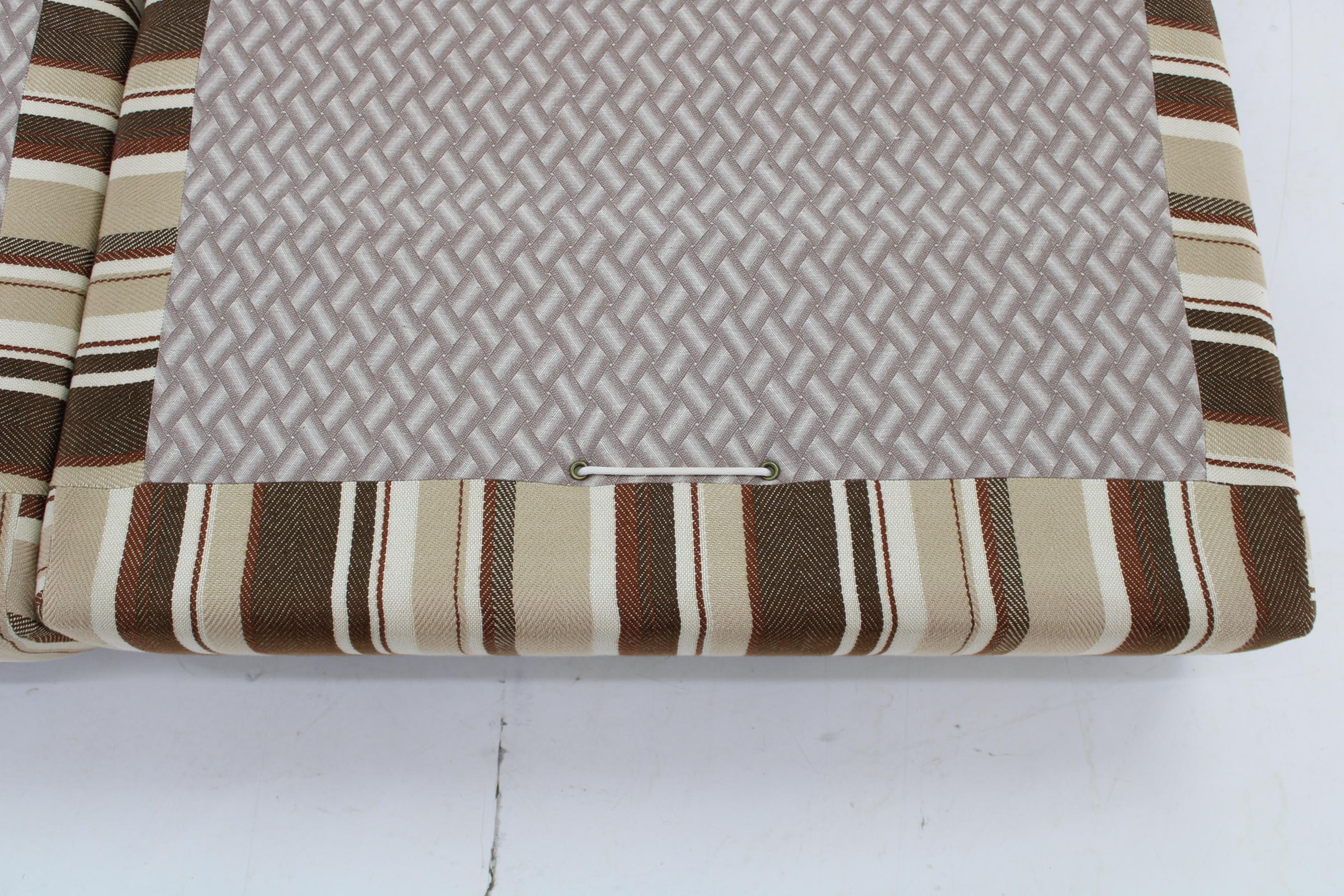 Tissu Canapé pliant à 3 places par Joka, Autriche, années 1970 en vente