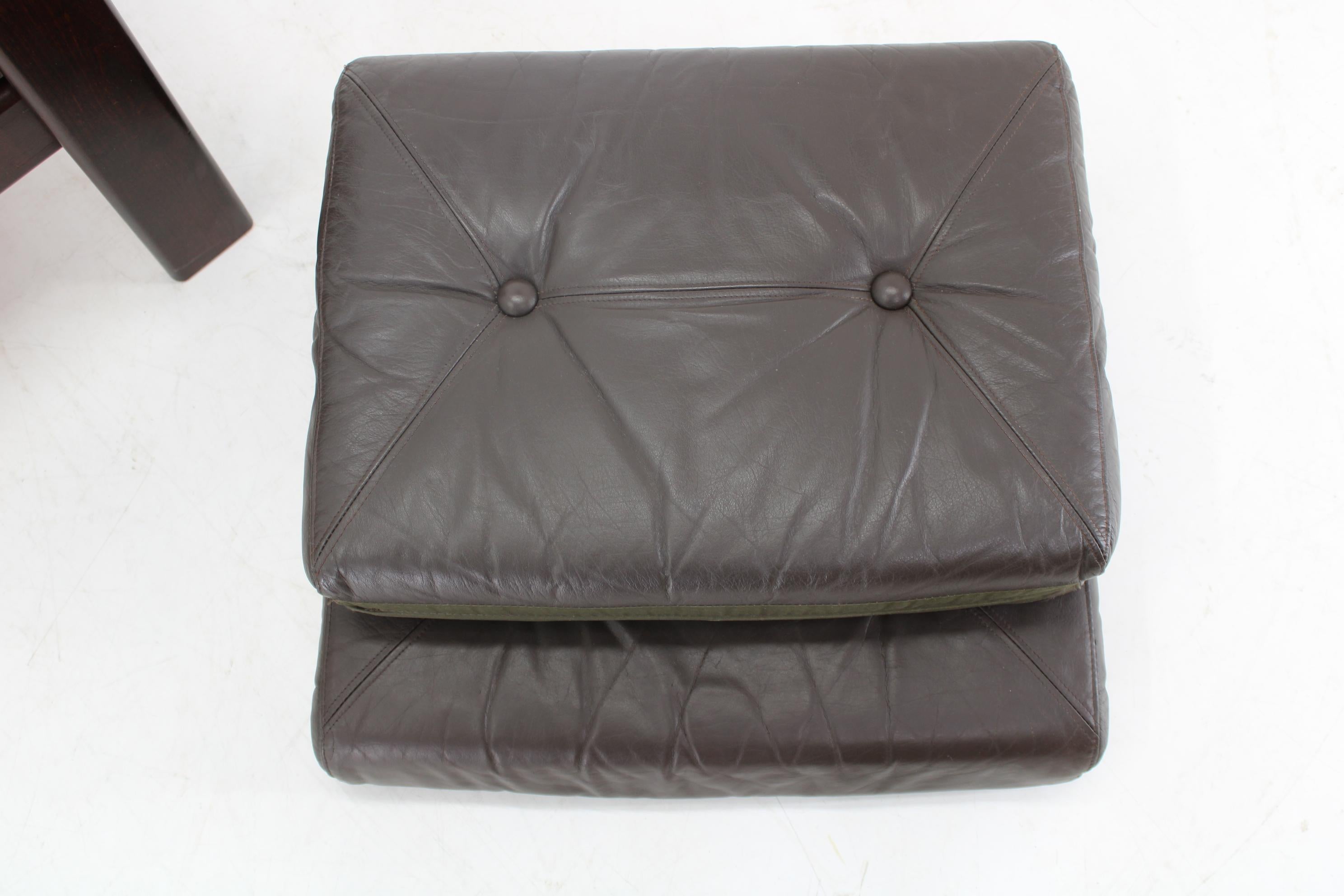 1970s 3- Seater Leather Sofa by Lepofinn, Finland For Sale 4