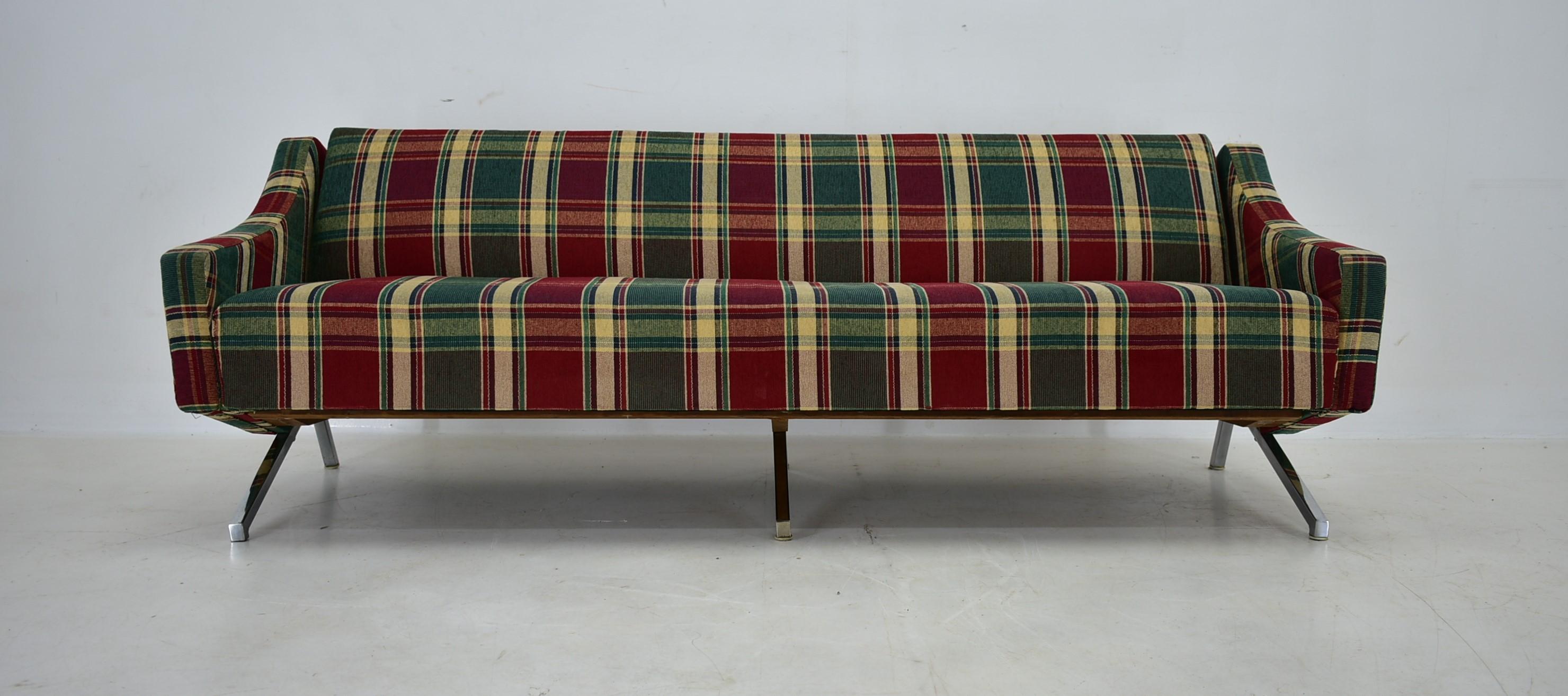 1970s 3-Seater Sofa, Czechoslovakia For Sale 6