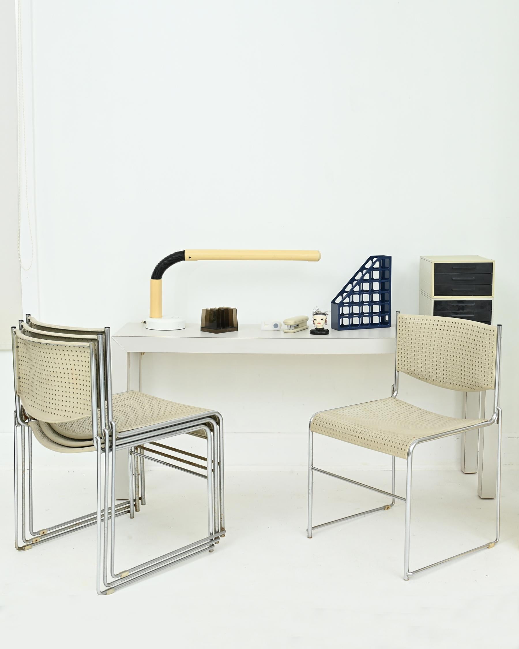 Late 20th Century 1970s 33m Grey Chairs by Richard Ogg for Emeco For Sale