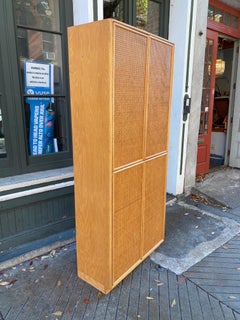 Armario de 4 puertas con frente de caña de los años 70