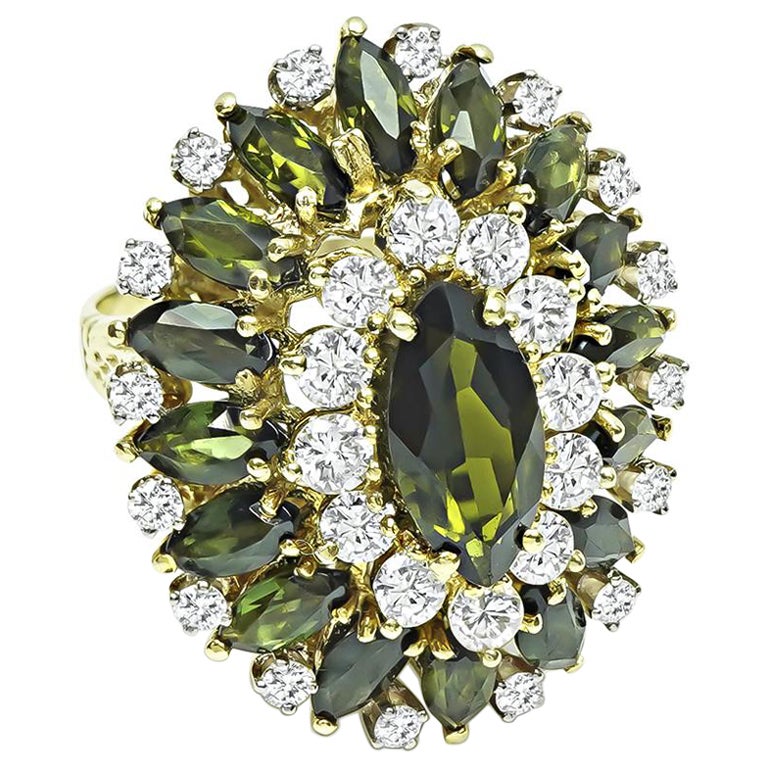 1970 4.00ct Tourmaline verte 2.00ct Diamant Bague en or jaune 18k en vente