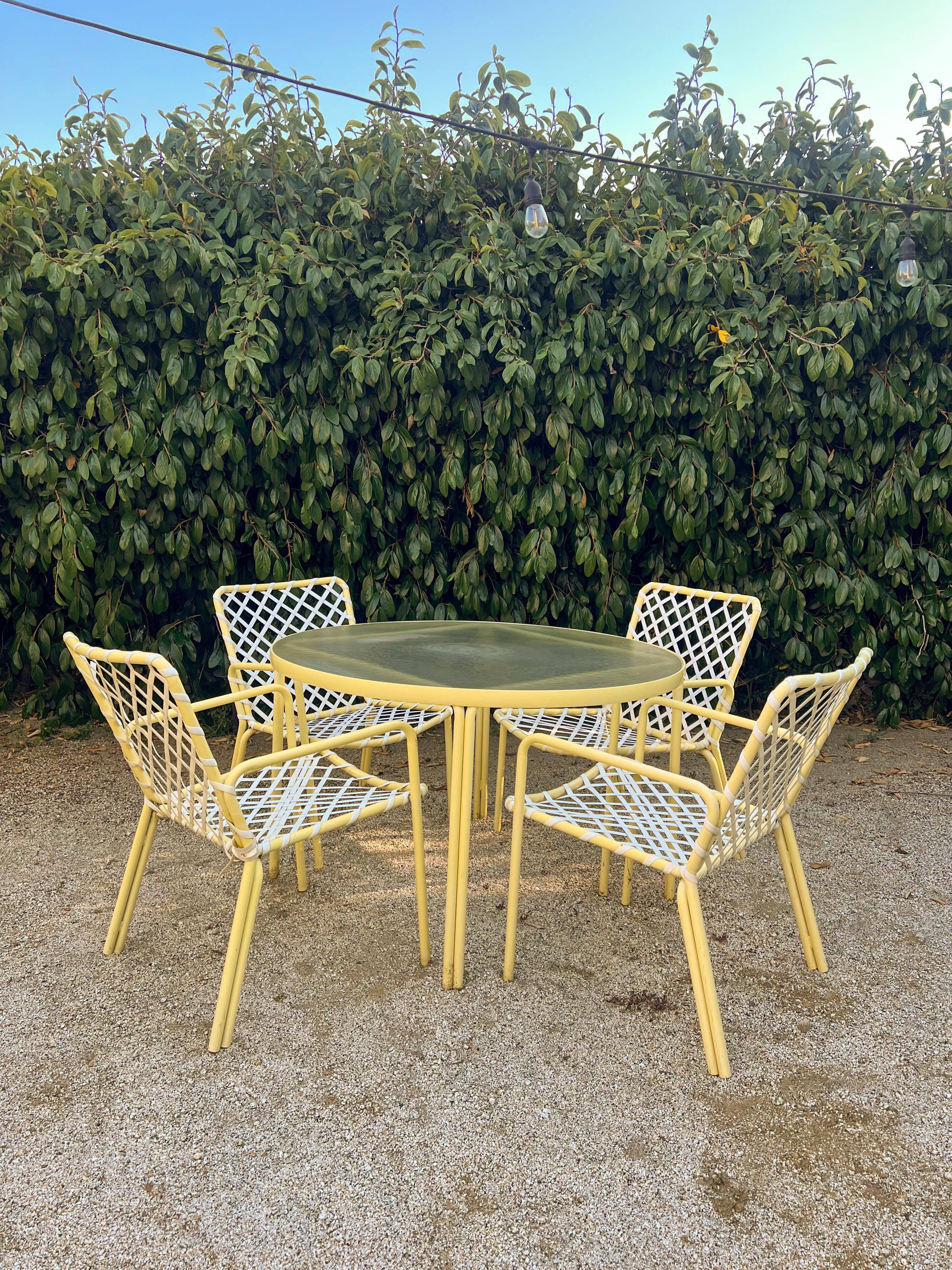 Powder-Coated 1970s 5-Piece Brown Jordan Tamiami Patio Set For Sale