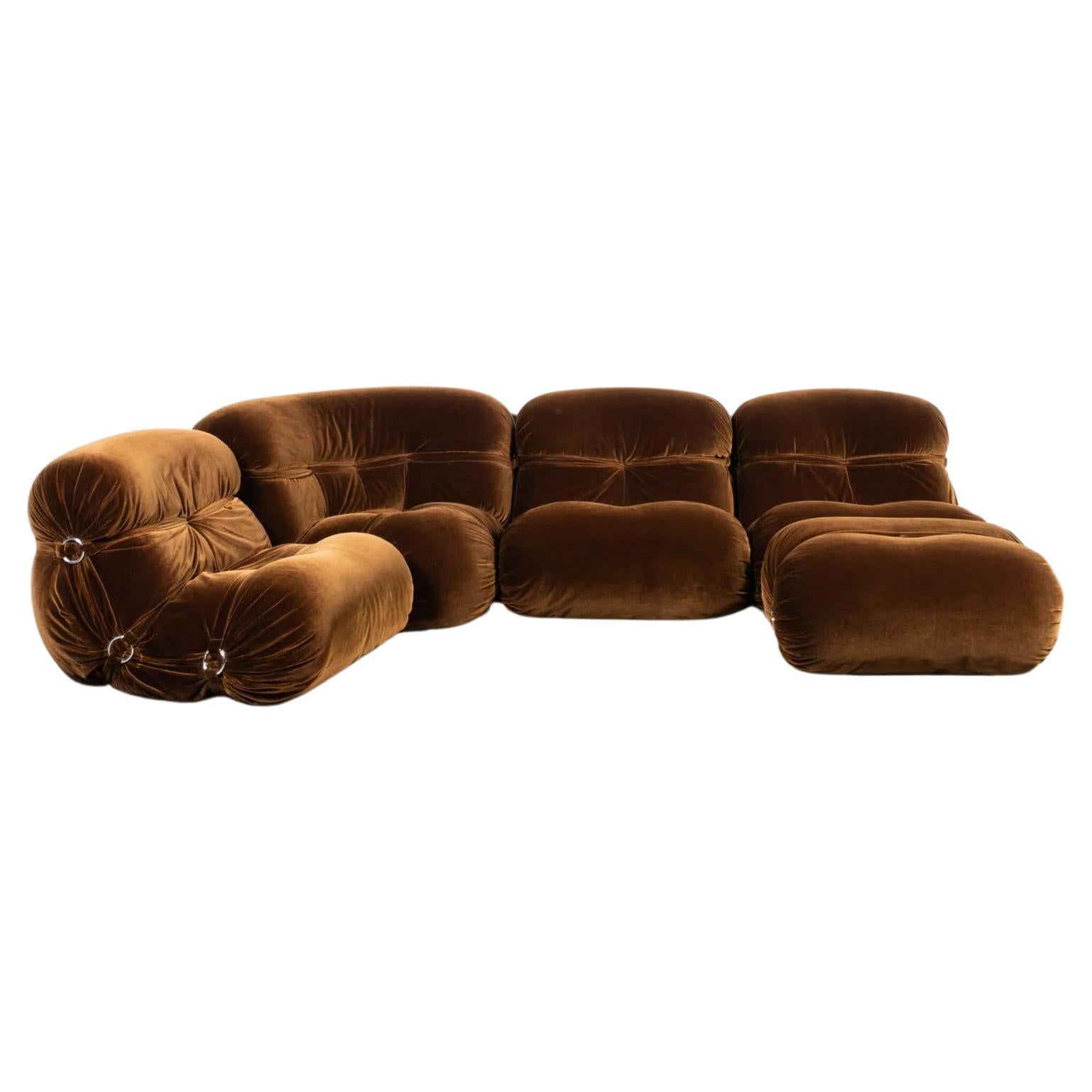 1970s 5 piece Modular Sofa in Original Chocolate Brown Velvet im Angebot