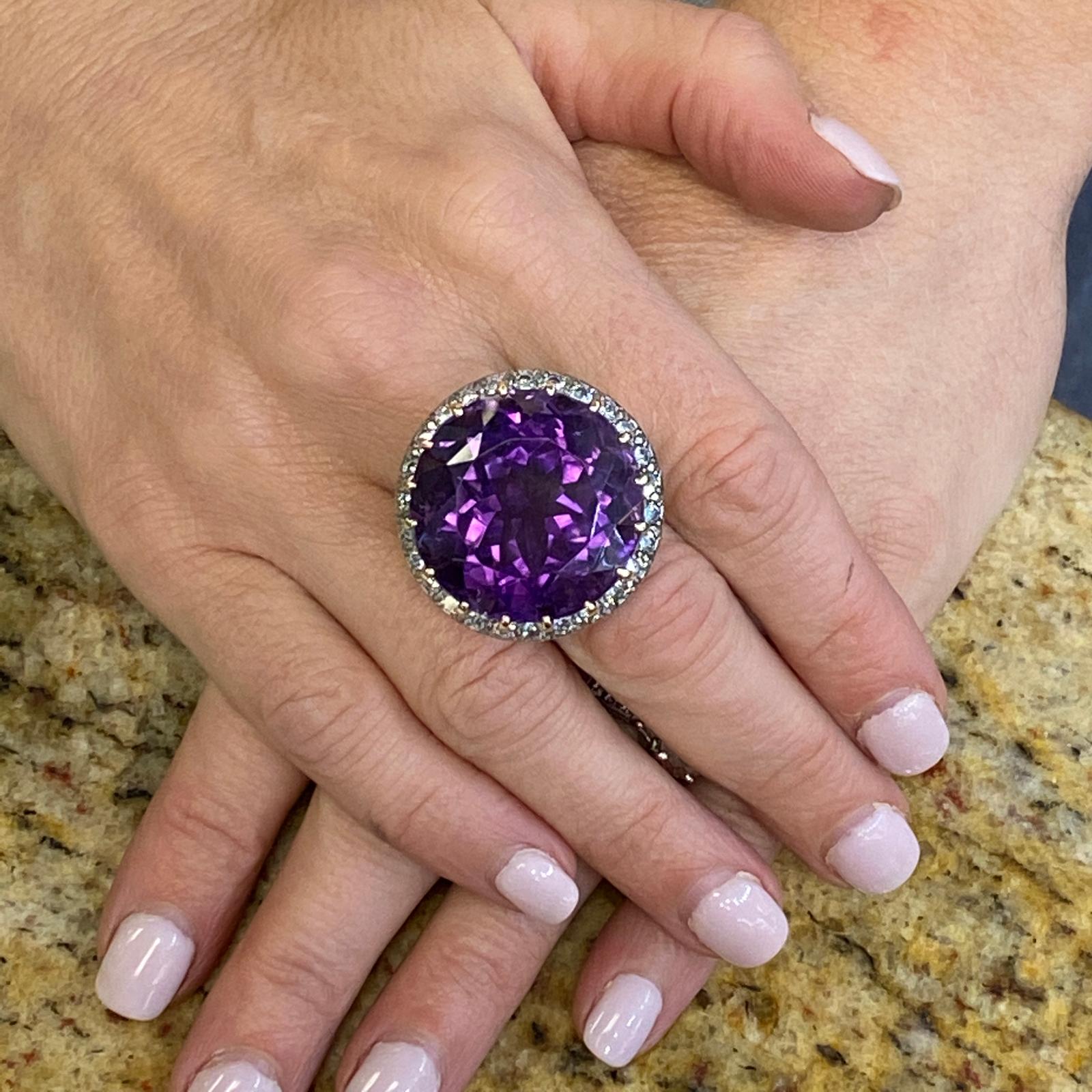 1970's 52-Carat Round Amethyst Diamond Yellow Gold Vintage Cocktail Ring In Excellent Condition In Boca Raton, FL