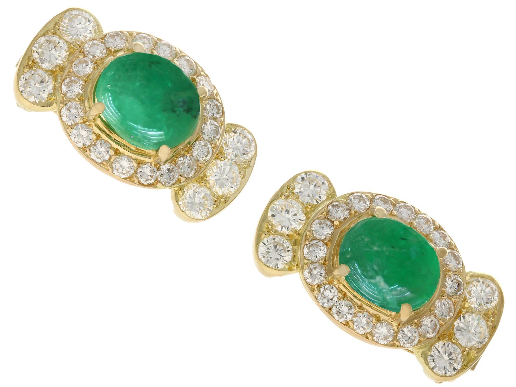 Round Cut 1970s 5.86 Carat Emerald and 4.32 Carat Diamond Yellow Gold Earrings
