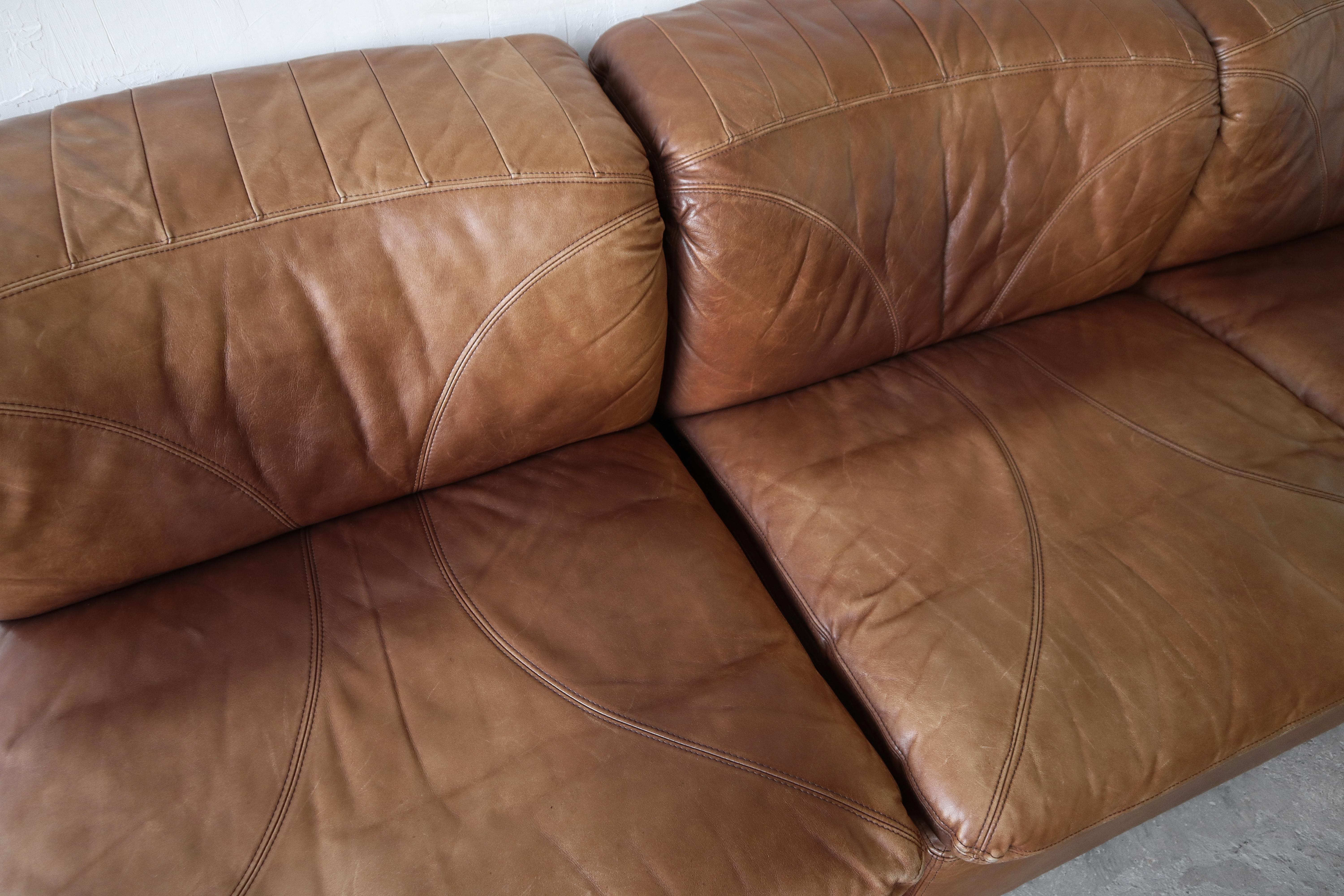 1970's 6 Piece Modular Leather Sofa by De Sede For Sale 2