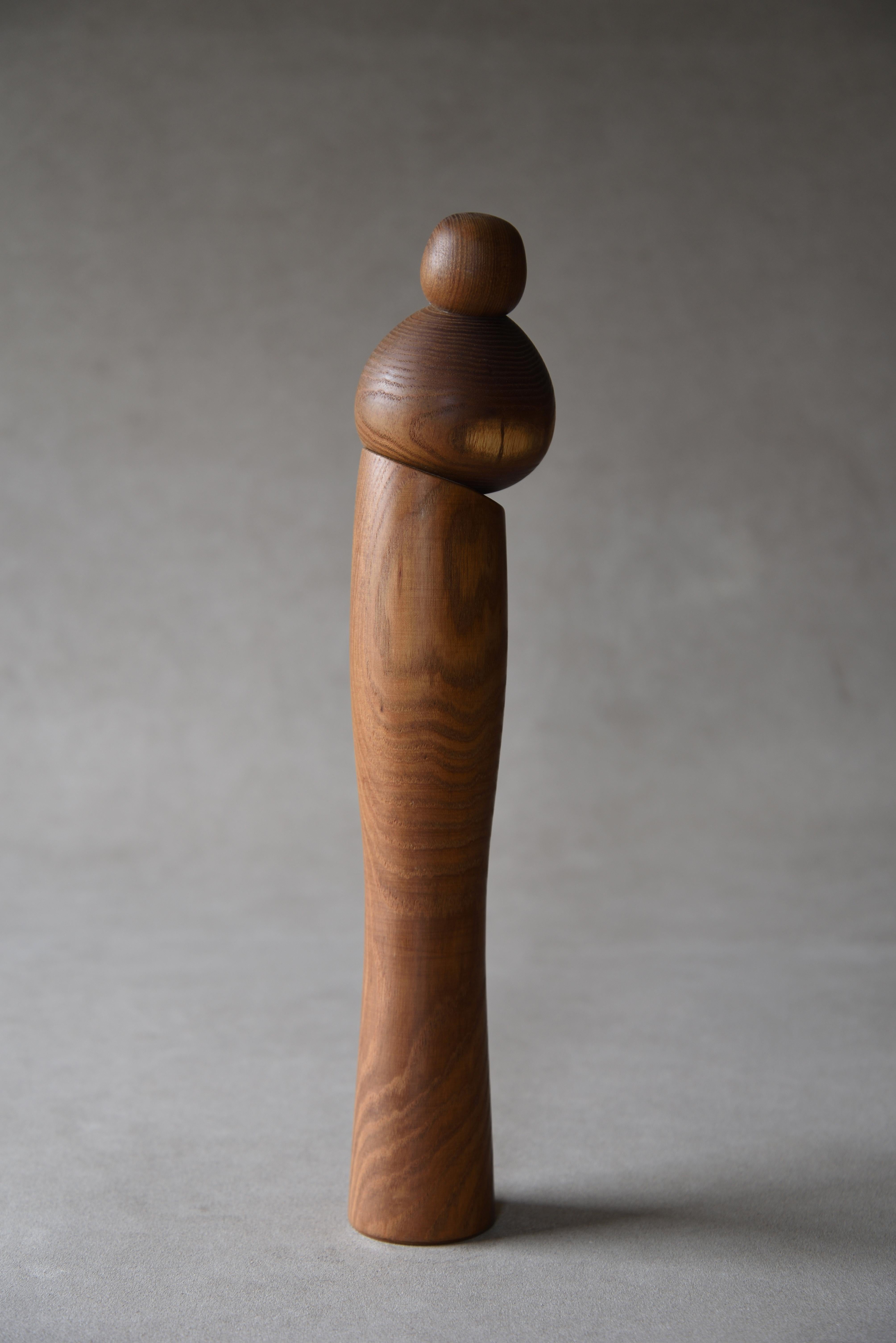 Giapponismo Bambola in legno Sosaku Kokeshi vintage moderna degli anni '70-'80 giapponese in vendita
