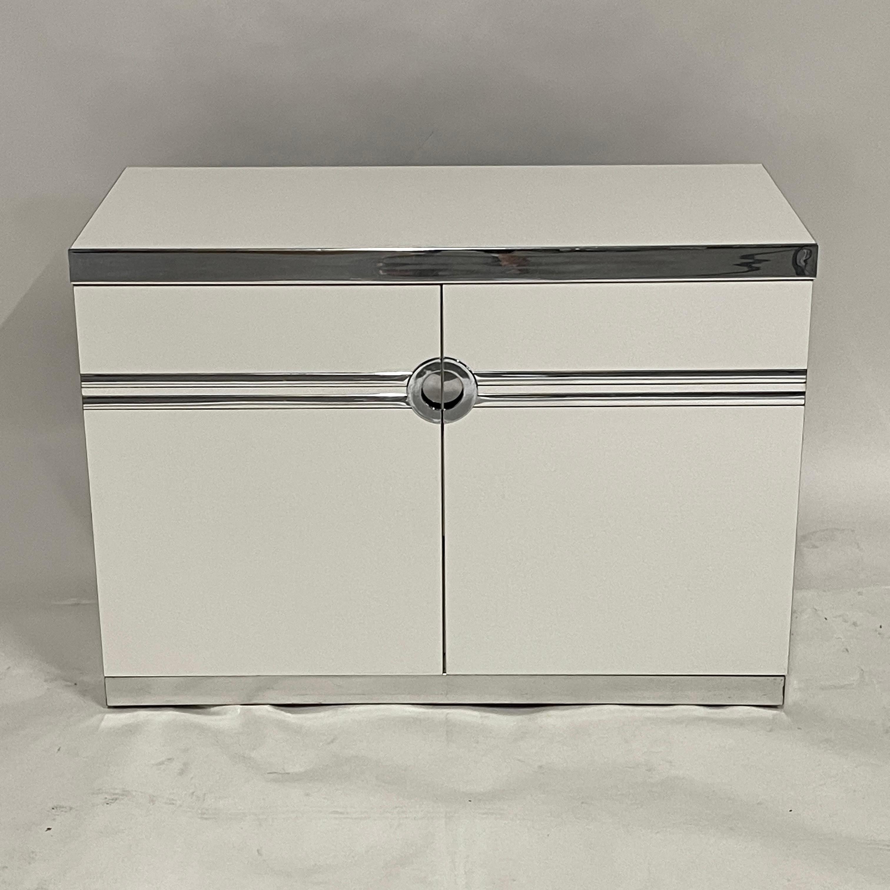 1970s/80s Postmodern Deco Themed Pierre Cardin 3 Part Credenza in White & Chrome For Sale 4