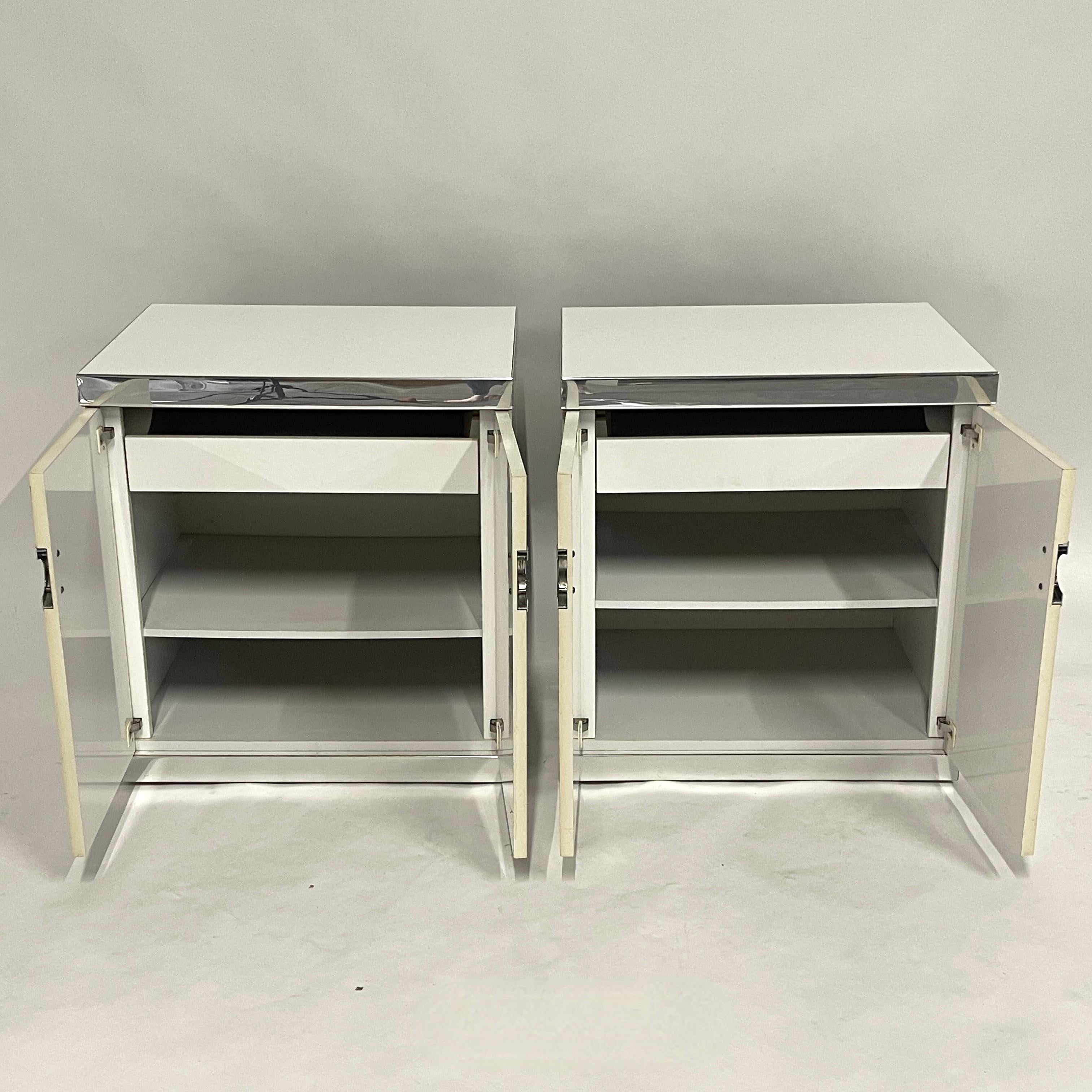 1970s/80s Postmodern Deco Themed Pierre Cardin 3 Part Credenza in White & Chrome For Sale 7