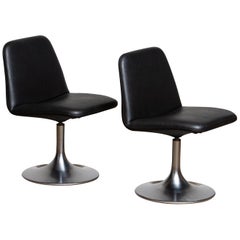 1970s a Pair of Black "Vinga" Swivel Slipper Chairs by Börje Johanson, Sweden 1