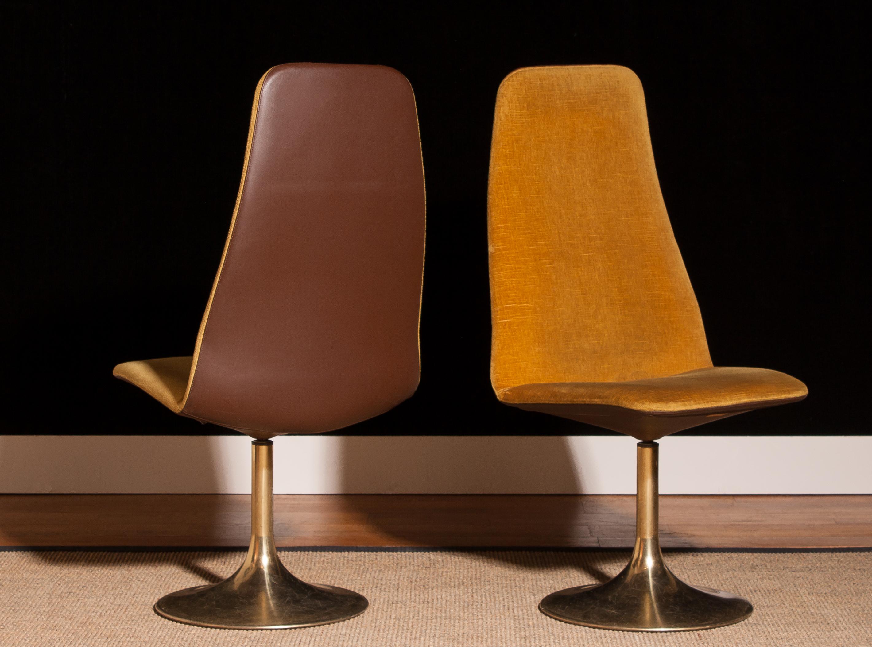 1970s, a Pair of Gold Velours and Brass Swivel Chairs by Johanson Design 1