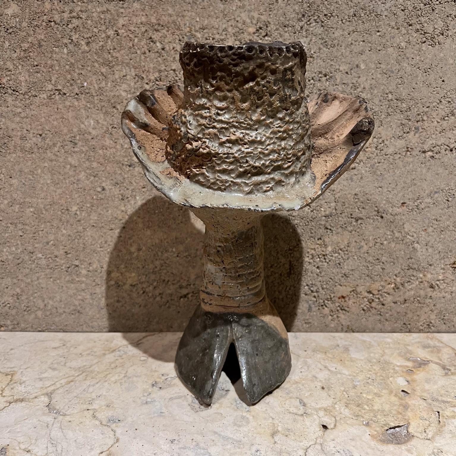 1970 Escultura de pezuña con textura abstracta Studio Art Pottery Alfarería en venta