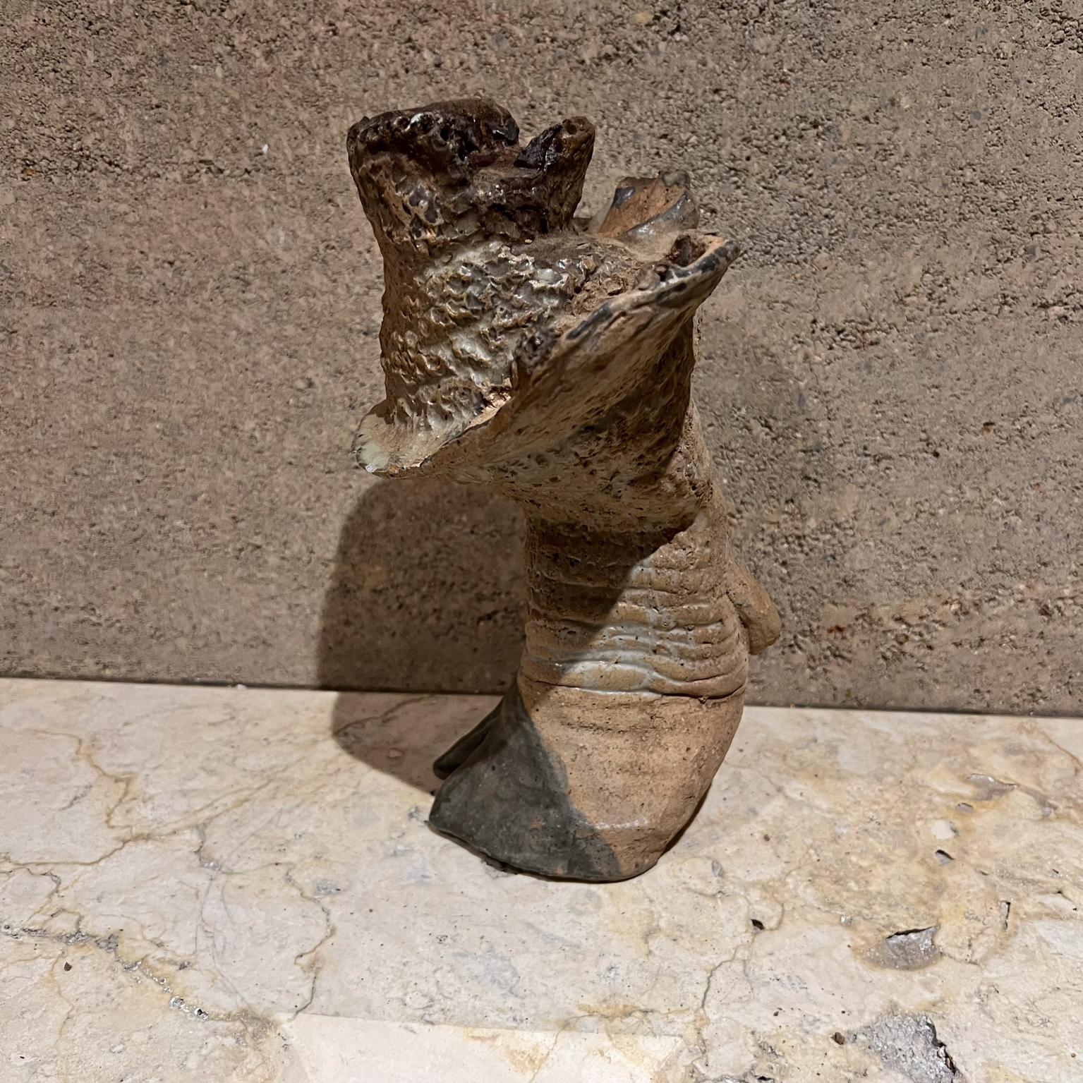 1970 Escultura de pezuña con textura abstracta Studio Art Pottery en venta 2