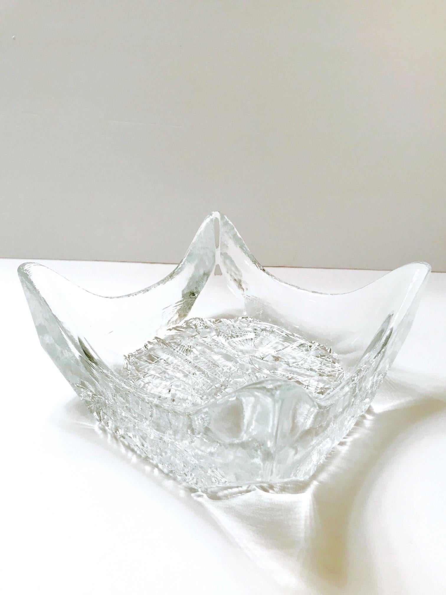 1970s Abstract Blown Glass Bowl with Icicle Design by Tapio Wirkkala, Finland 1