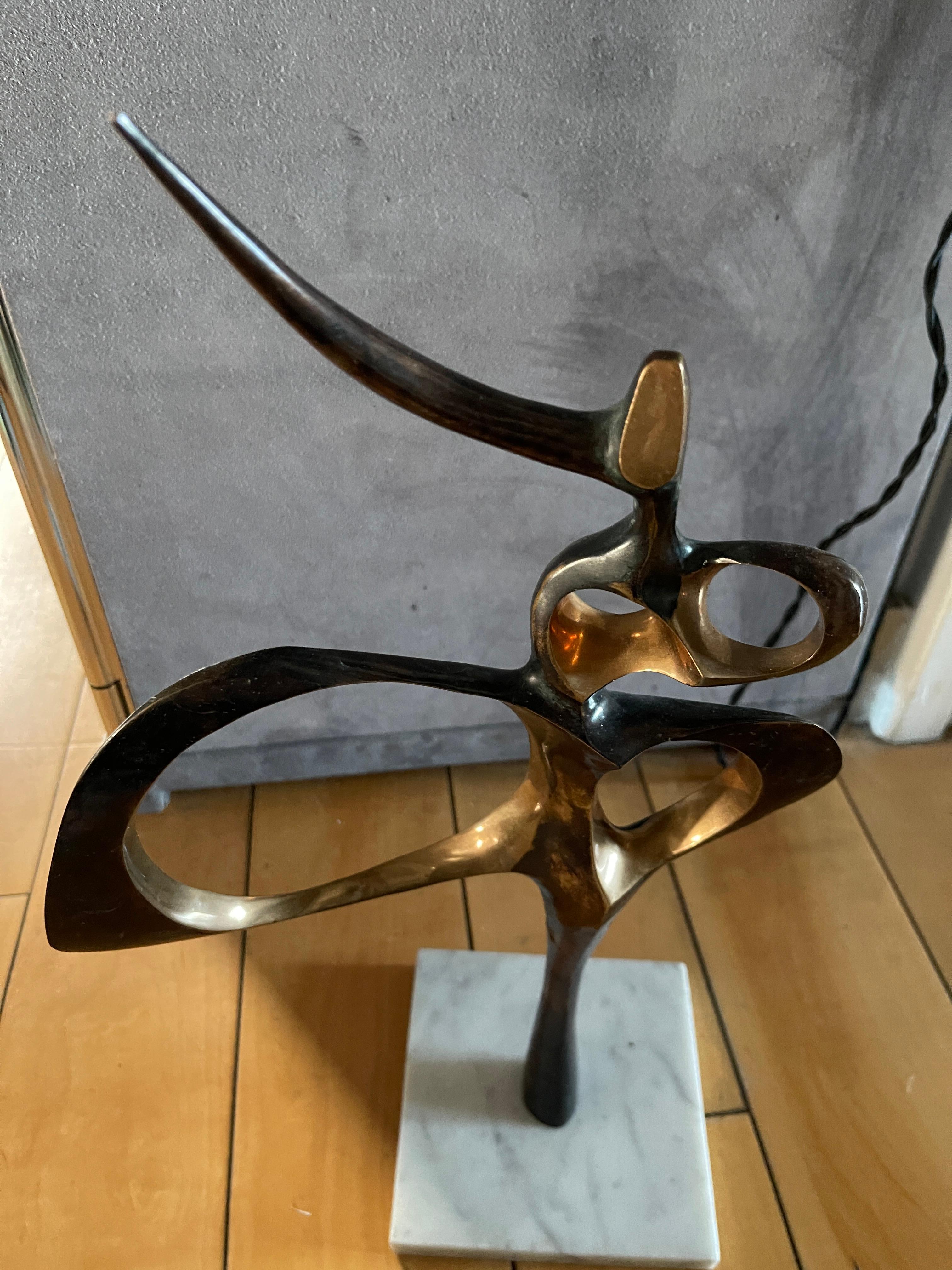 Bronzo Scultura astratta in bronzo del 1970 di Òscar Estruga i Andreu in vendita