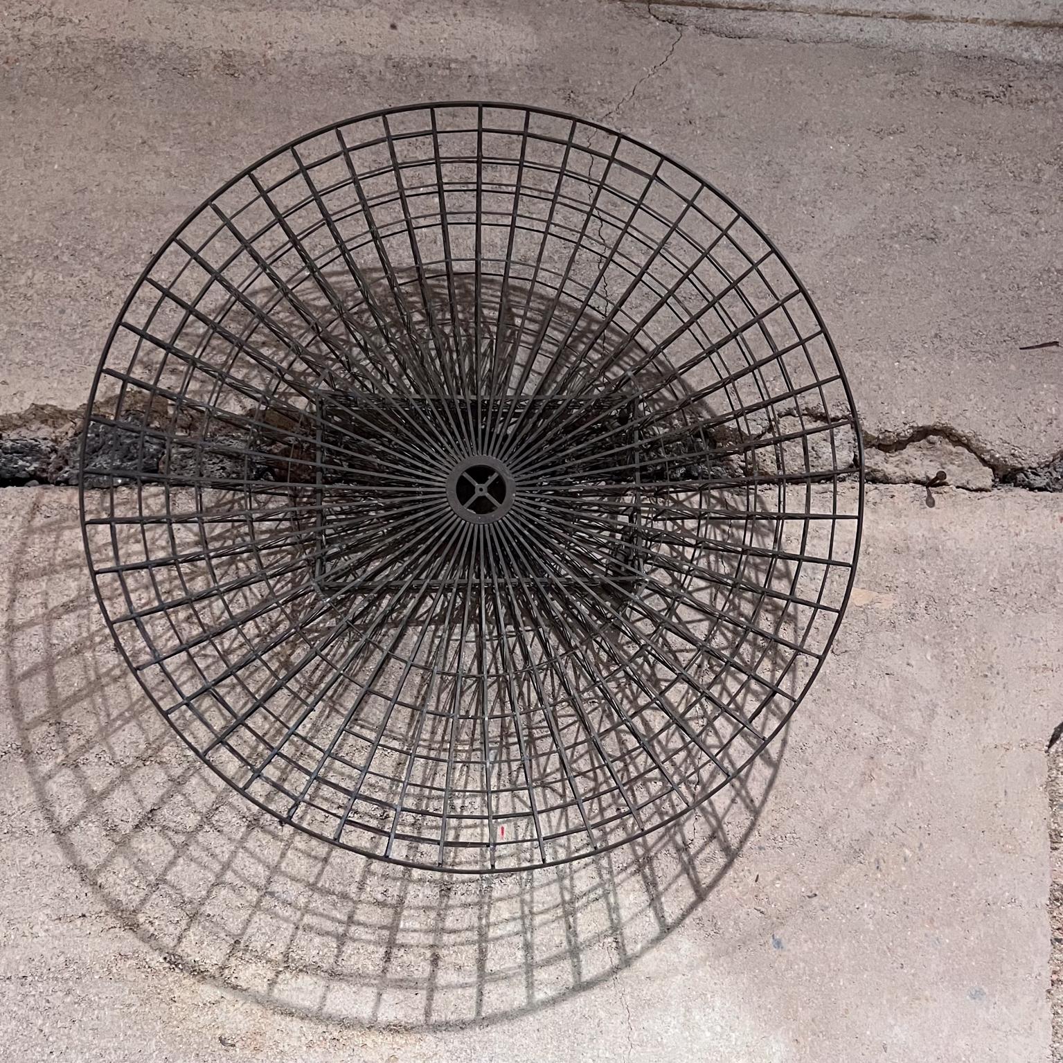 1970s Abstract Grid Round Wall Sculpture Bronze
 21 diameter x 4 d
Preowned original vintage condition
Refer to images listed.