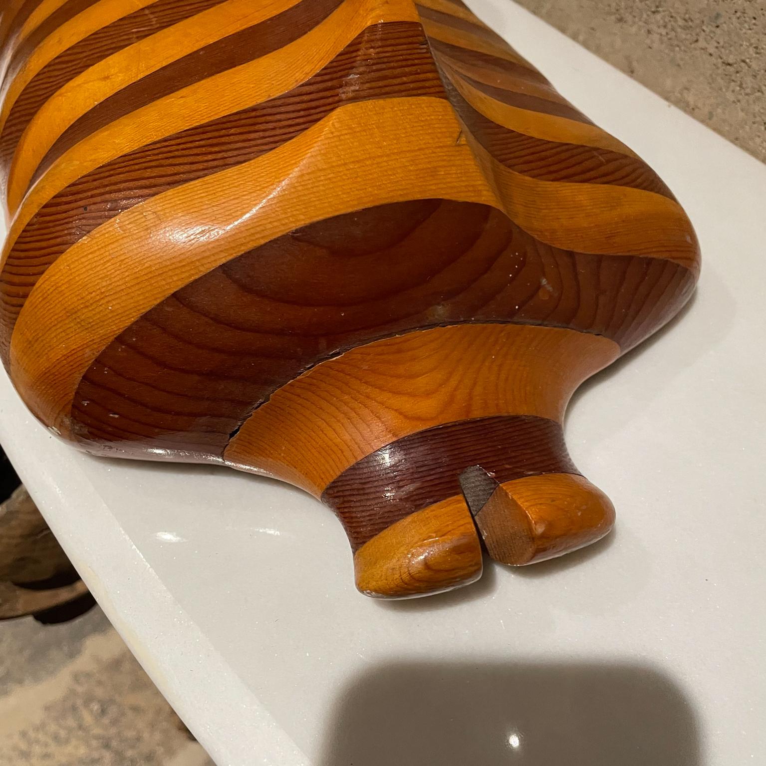 Sculpture de table moderne organique abstraite et abstraite des années 1970, forme libre en bois exotique rayé  en vente 1