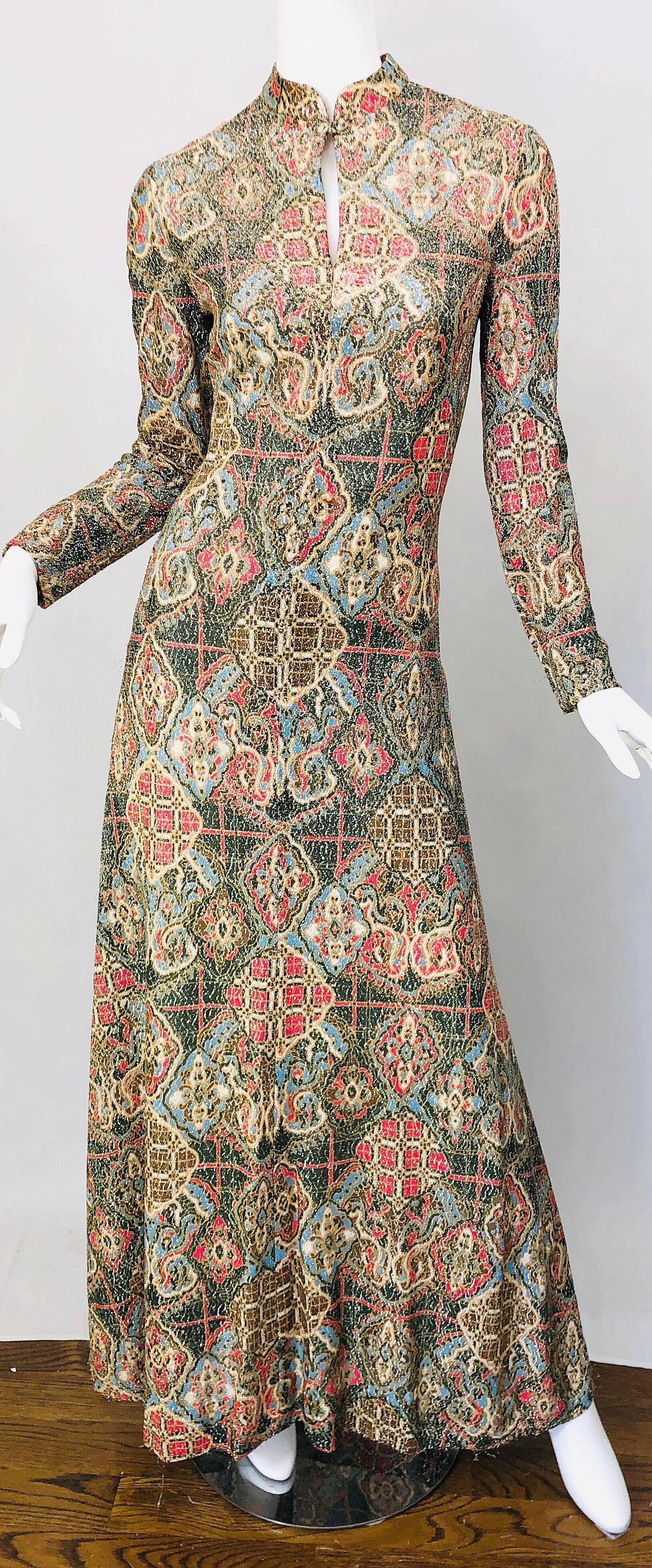 1970s Adele Simpson Lurex Silk Metallic Baroque Ethnic Print Cheongsam 70s Gown  In Excellent Condition In San Diego, CA