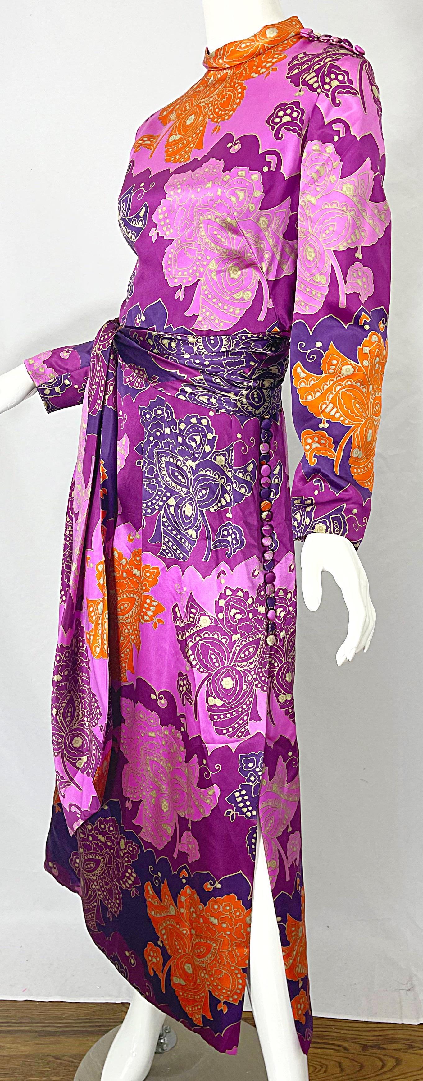1970s Adele Simpson Paisley Print Long Sleeve Purple Vintage 70s Maxi Dress Belt For Sale 3