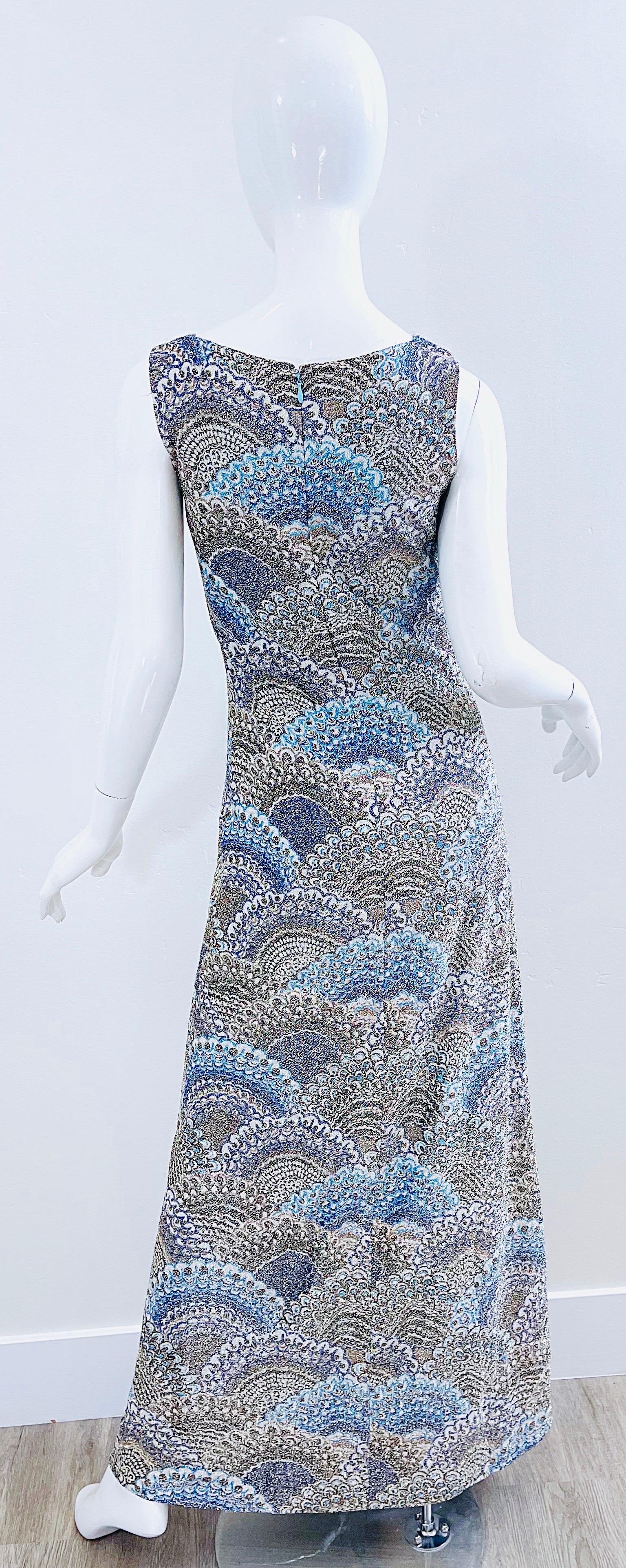 1970 Adele Simpson Silk Lurex Peacock Feather / Fan Print 70s Maxi Dress Gown en vente 5
