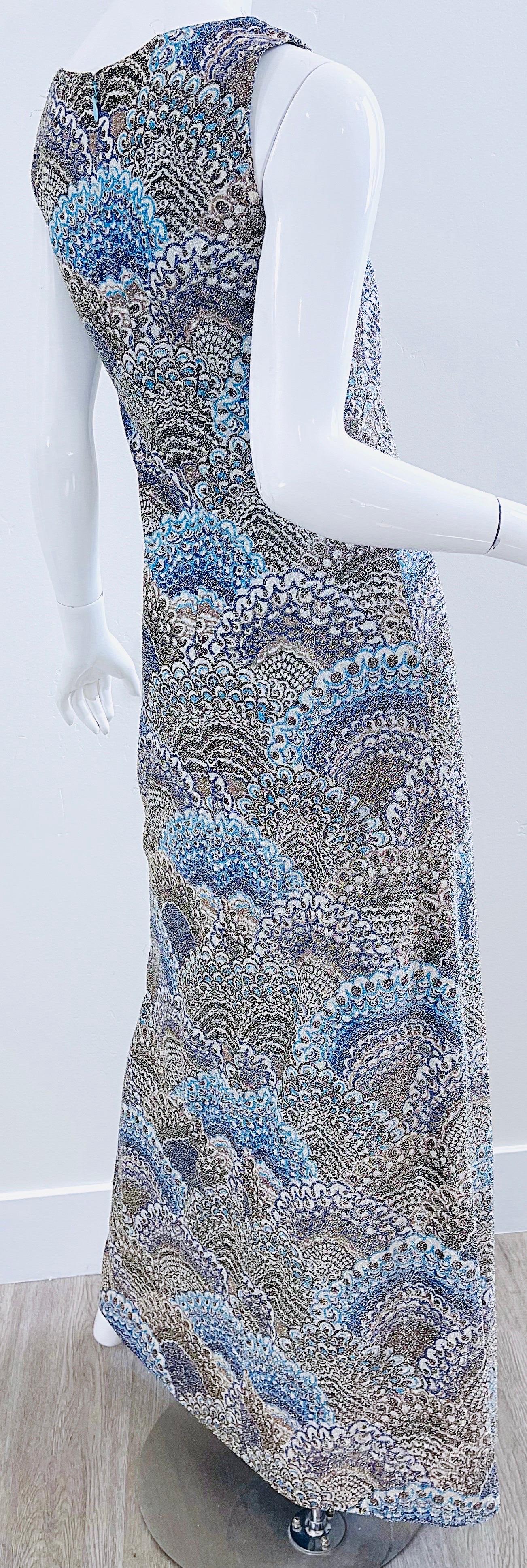 1970 Adele Simpson Silk Lurex Peacock Feather / Fan Print 70s Maxi Dress Gown en vente 9