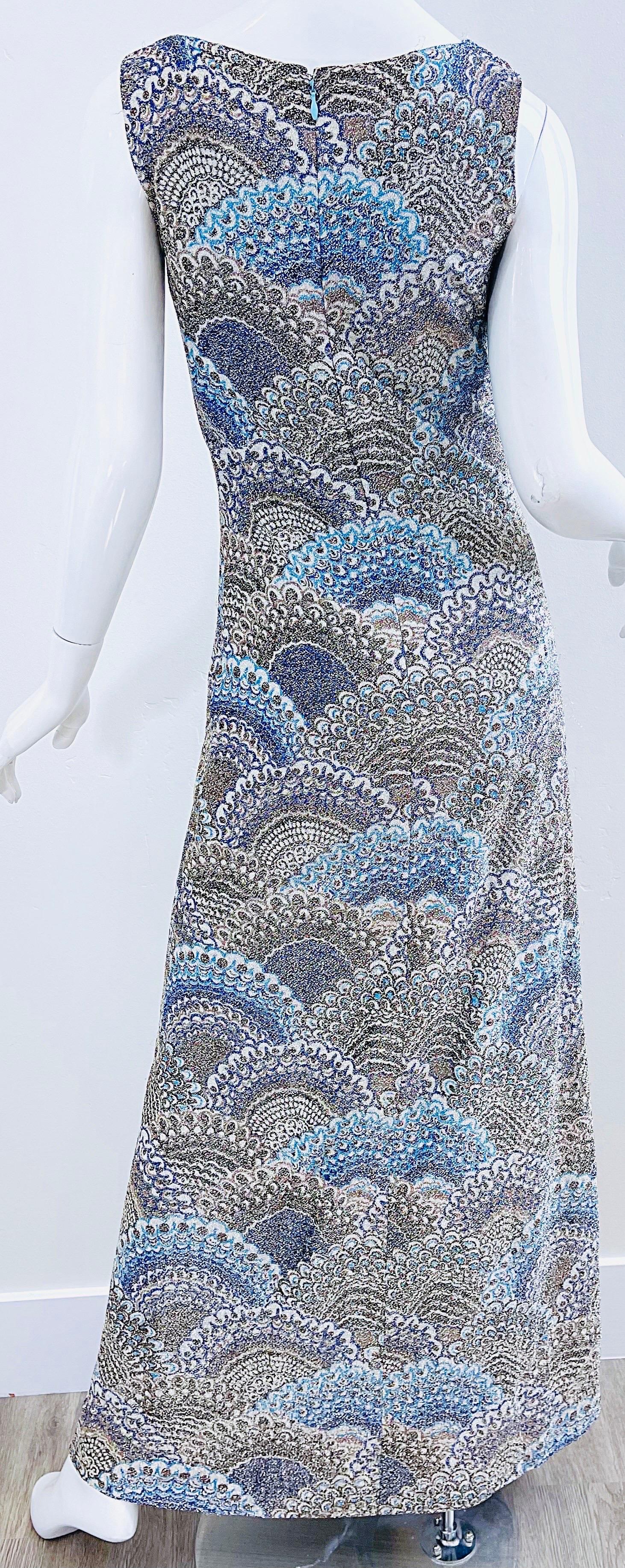 1970 Adele Simpson Silk Lurex Peacock Feather / Fan Print 70s Maxi Dress Gown en vente 2