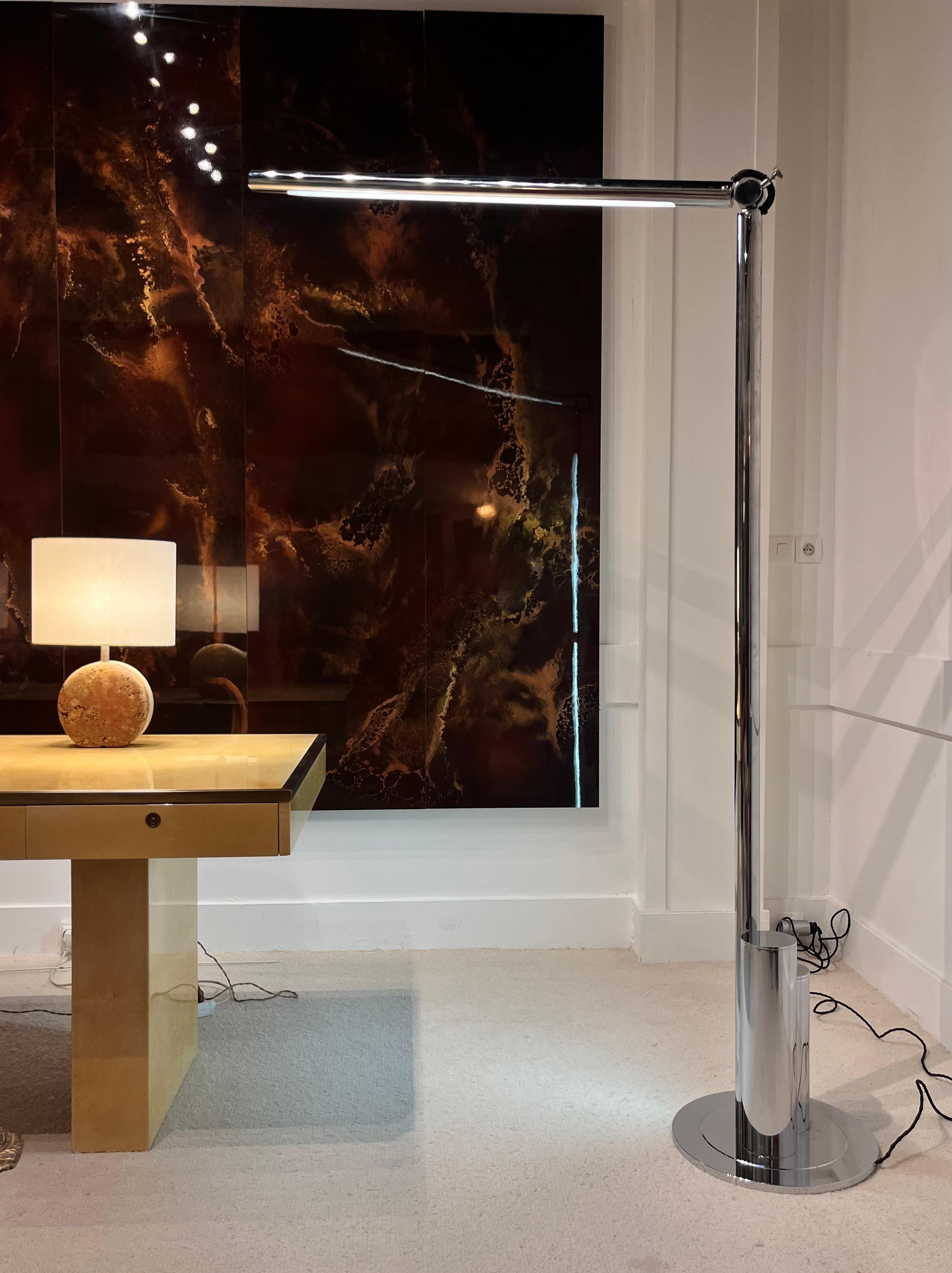 Chrome Lampadaire réglable en chrome des années 1970 - Design italien dans le style de Nanda Vigo en vente