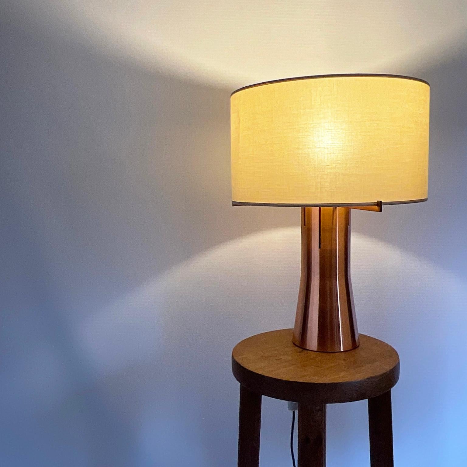 1970s Adjustable Copper Table Lamp in the Style of Jules Wabbes For Sale 6
