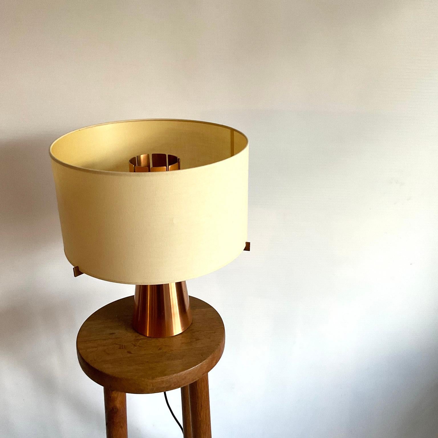 20th Century 1970s Adjustable Copper Table Lamp in the Style of Jules Wabbes For Sale