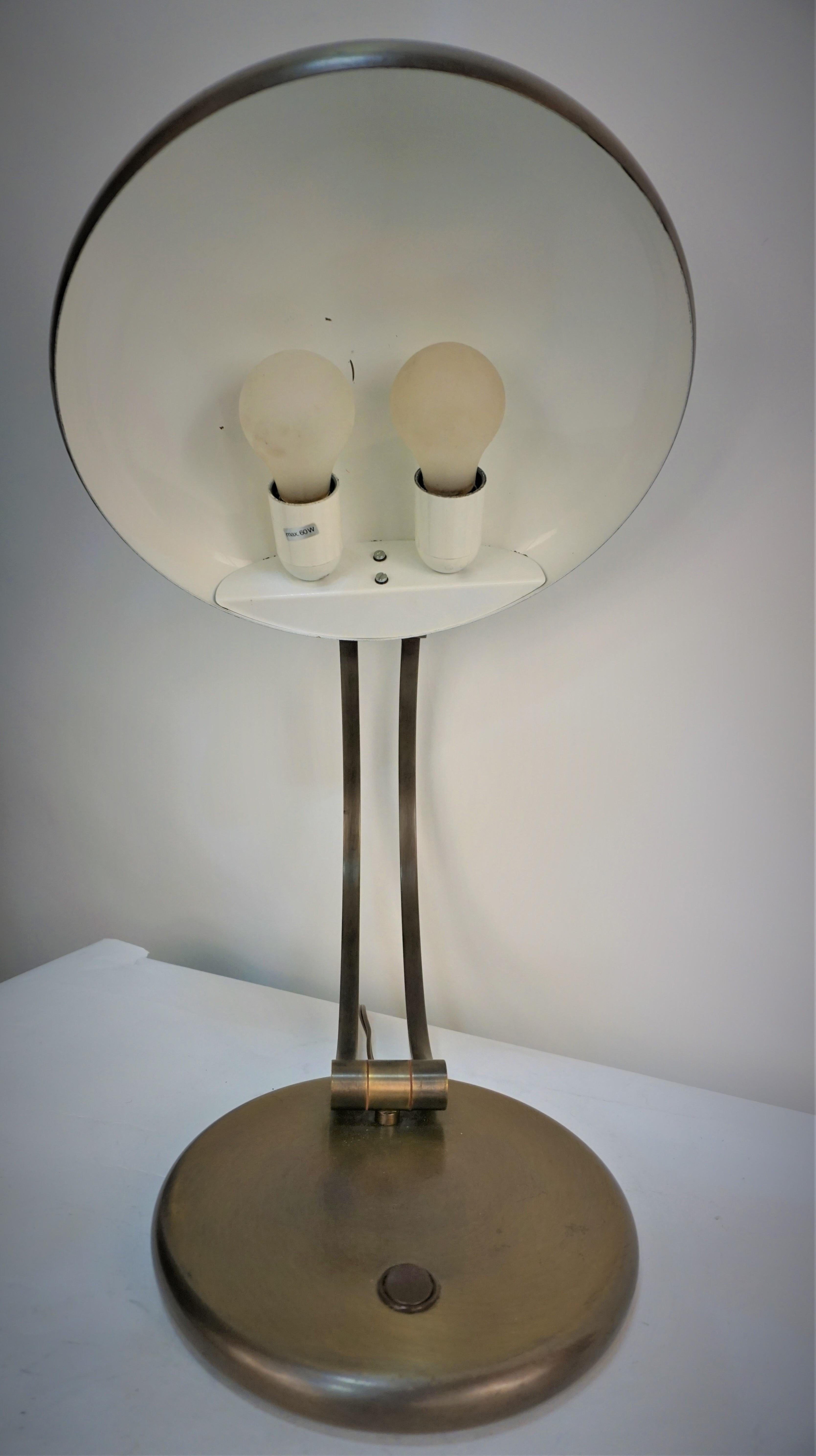 1970''s Verstellbare Doppellicht Bonze Schreibtischlampe (2 auf Lager) im Angebot 1