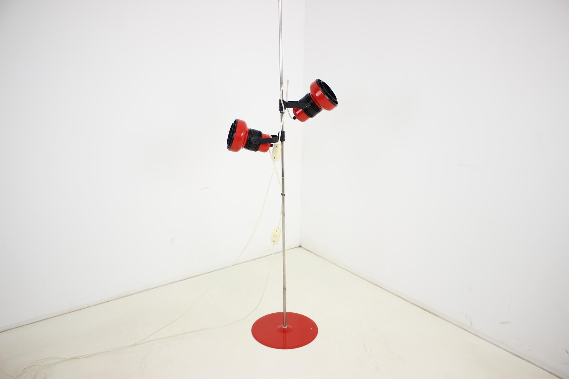 Late 20th Century 1970s Adjustable Floor Lamp For Sale