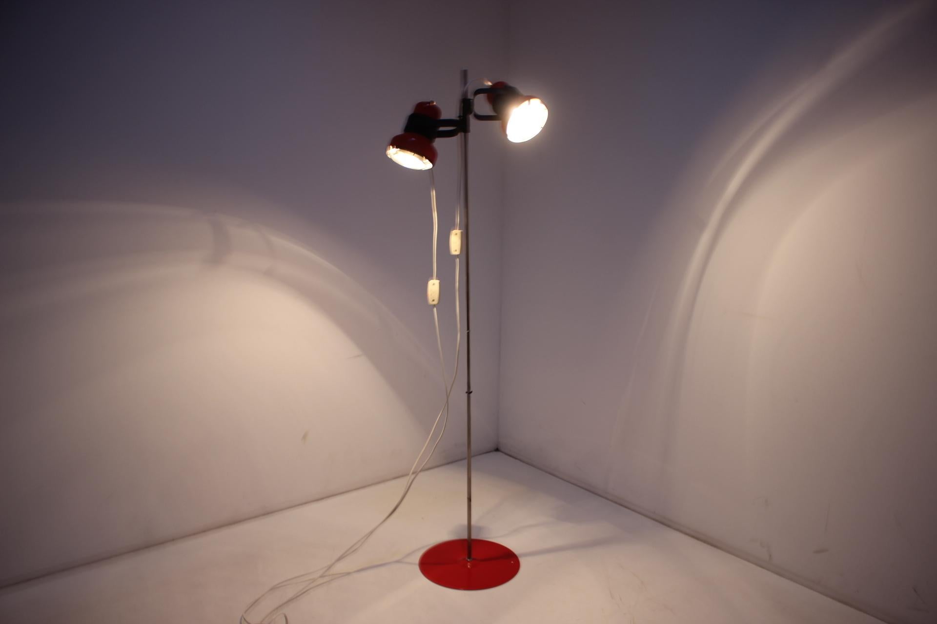 1970s Adjustable Floor Lamp For Sale 1