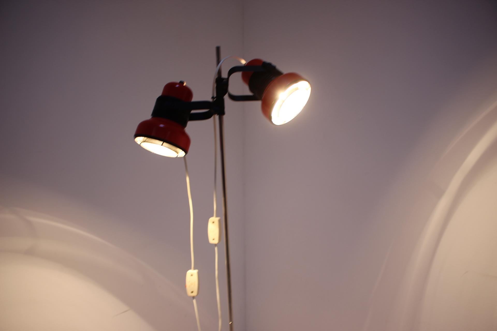 Lampada da terra regolabile anni '70 in vendita 2