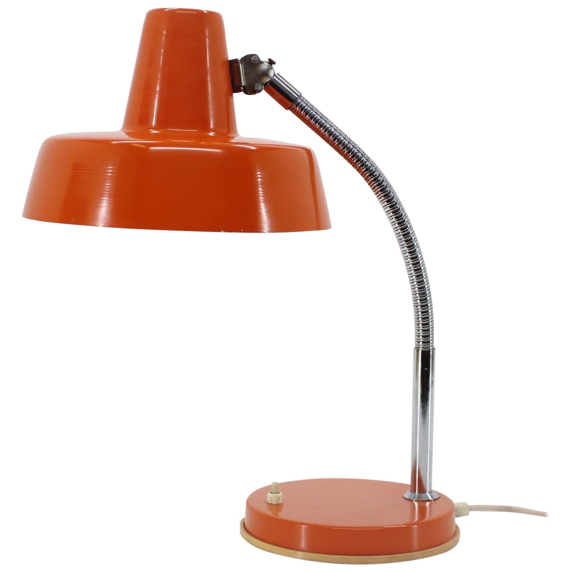 Lampe de bureau orange réglable des années 1970, Tchécoslovaquie en vente