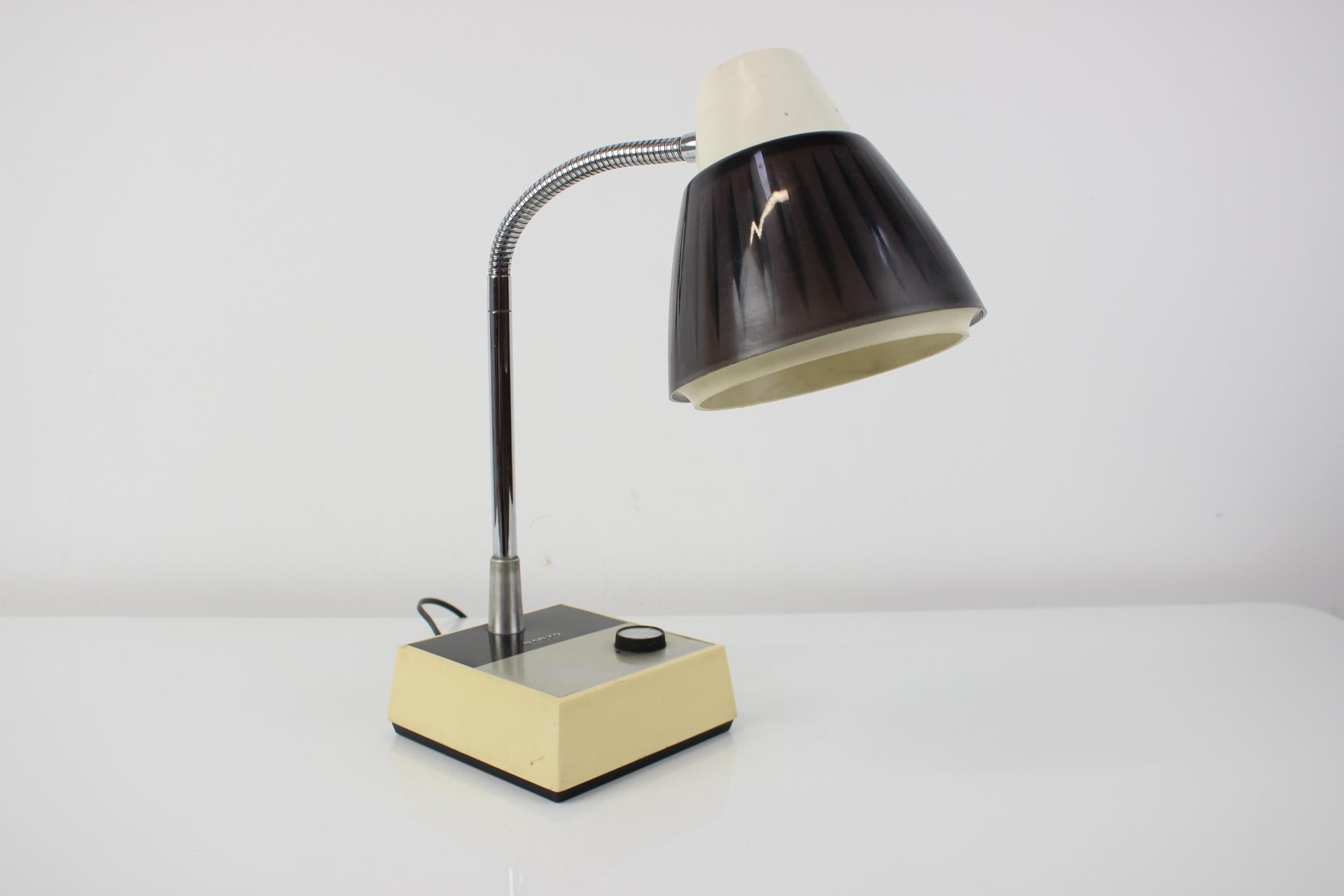 Mid-Century Modern 1970's Adjustable Table Lamp by Sanyo, Japan For Sale