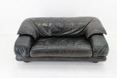 1970er Jahre Verstellbares Zweisitzer-Ledersofa der Wiener Werkstätte Brutalistisch