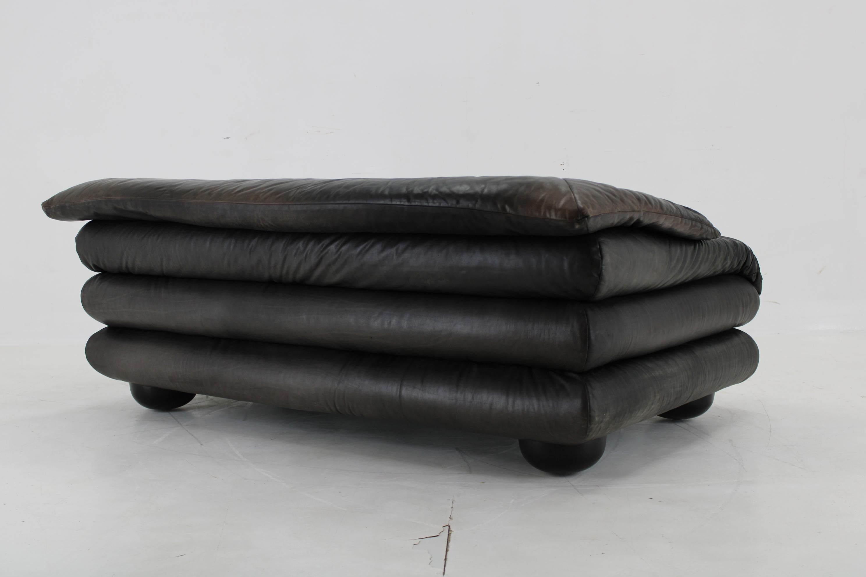 1970s Adjustable Wiener Werkstätte Brutalist Two-seater Leather Sofa 1