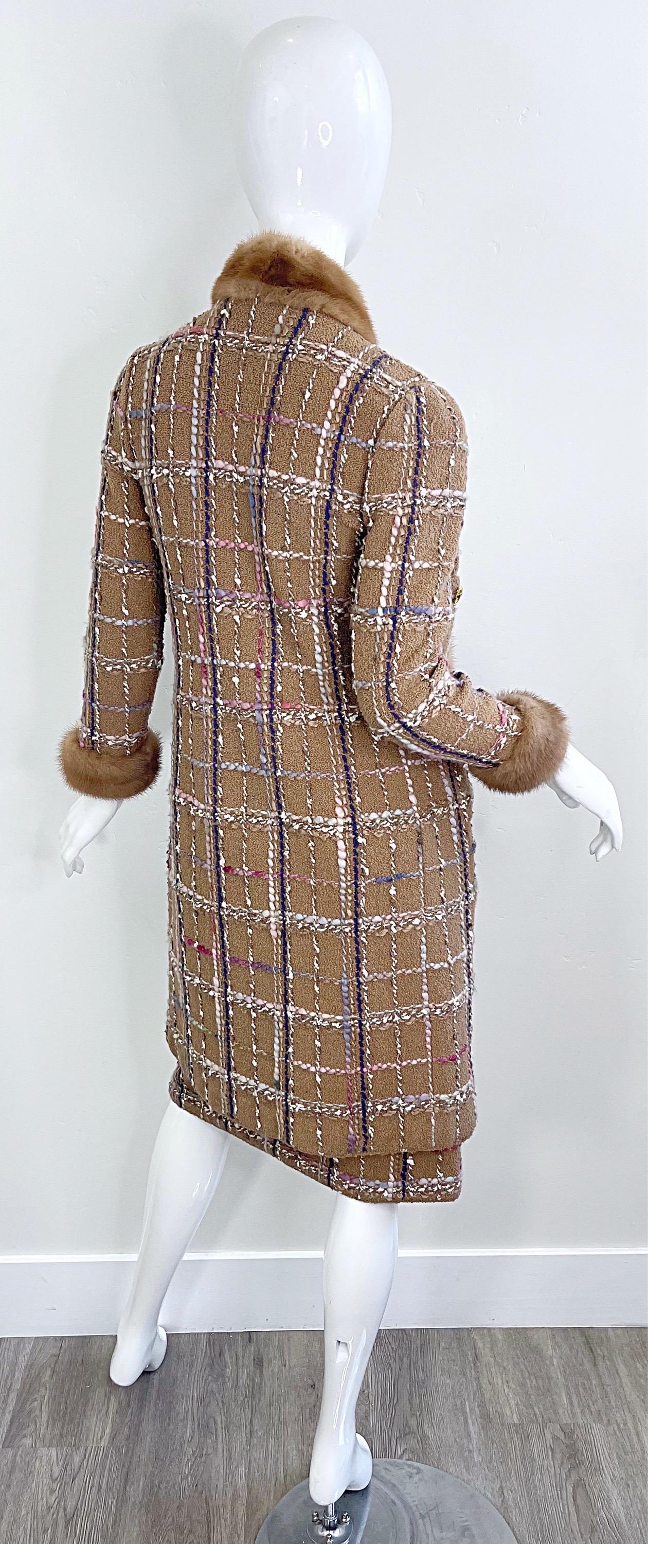 1970s Adolfo at Saks Fifth Avenue Camel Wool Tweed Skirt Suit with Mink Fur Trim For Sale 3