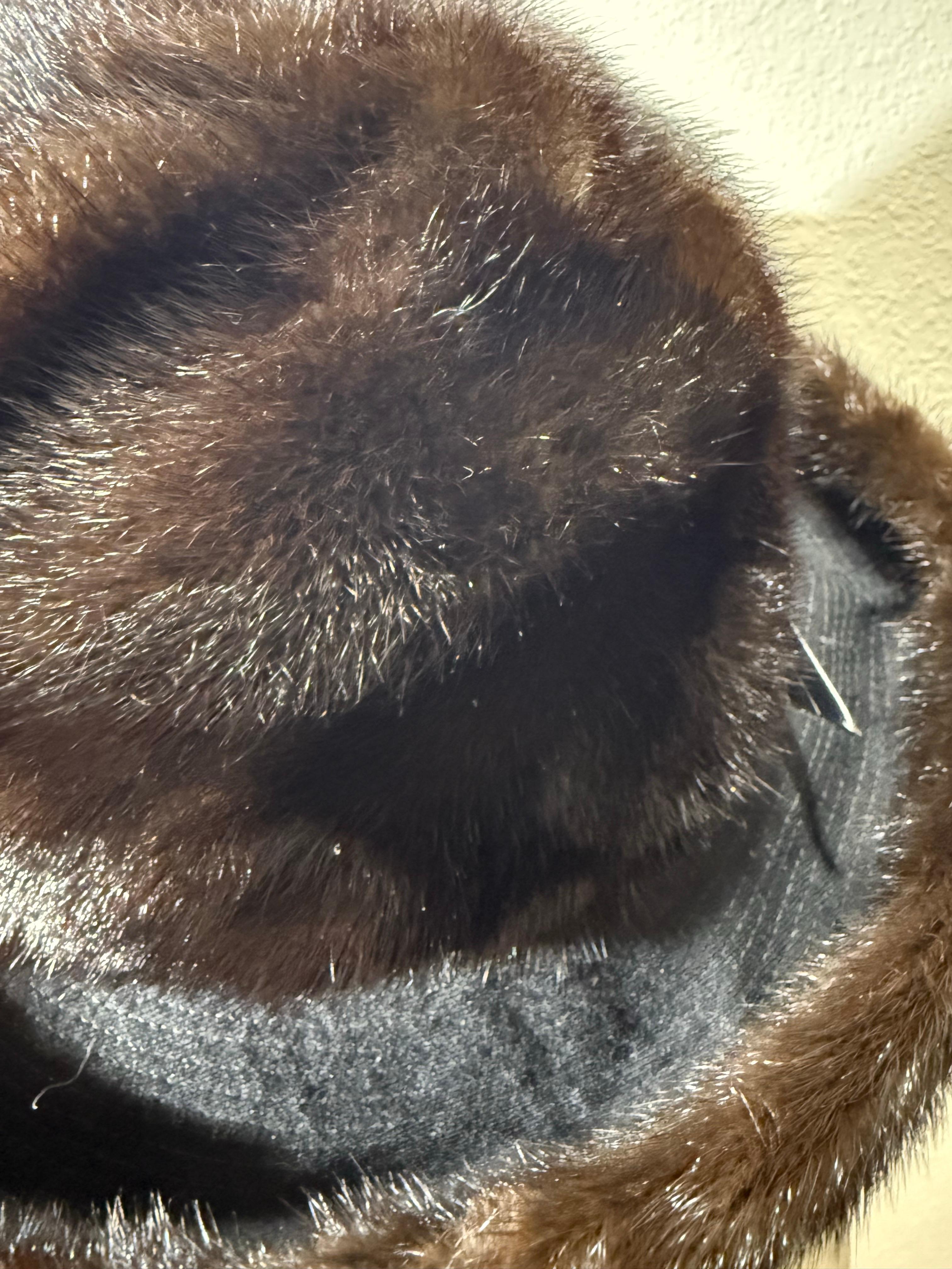 Cappello Fedora in visone del ranch scuro di Adolfo del 1970 con mentoniera regolabile in pelle in vendita 7