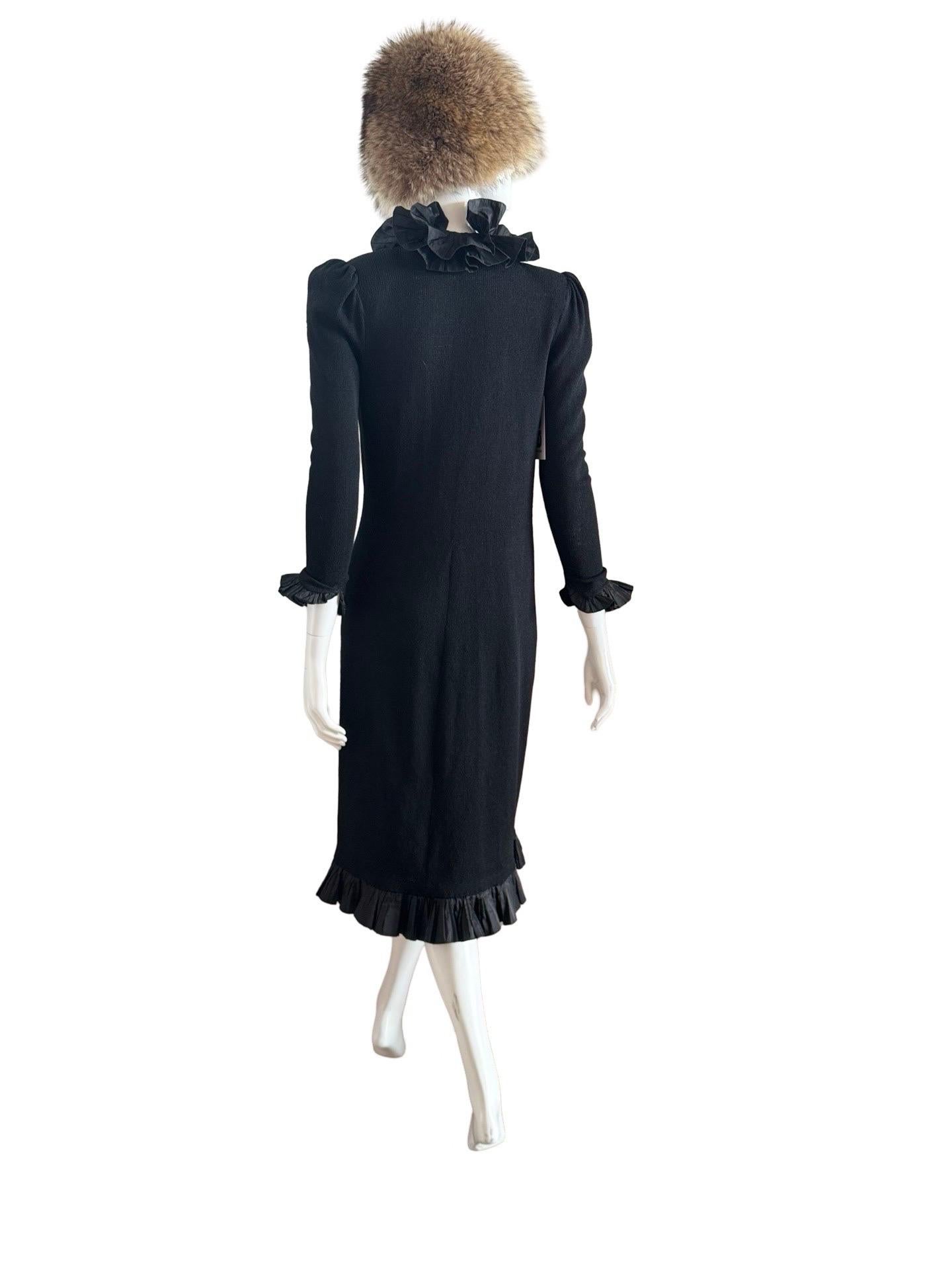 1970s Adolfo Ruffle Knit Long Cardigan Dress In Good Condition In Miami, FL