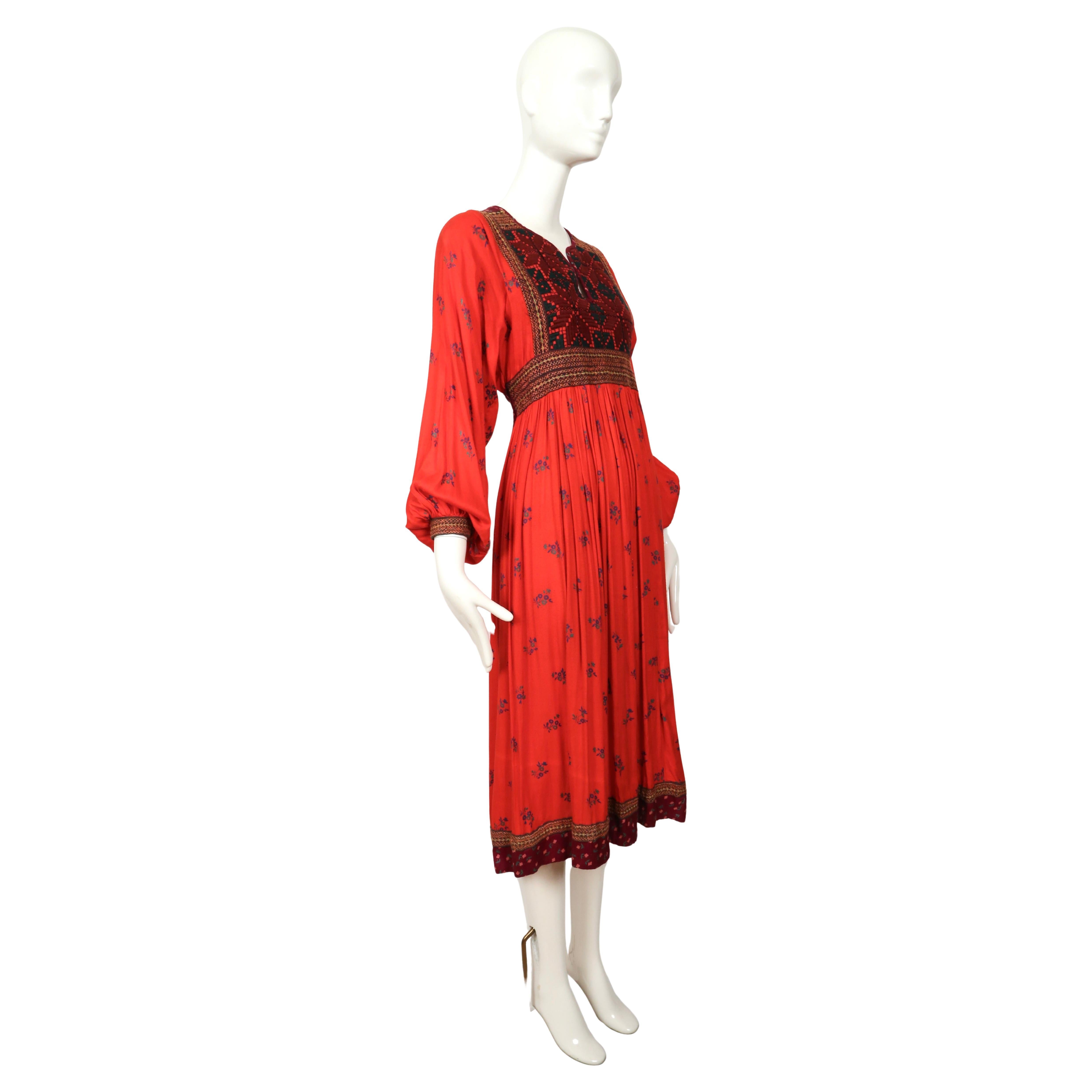1970's AFGHAN floral printed folk style dress with hand embroidery In Good Condition For Sale In San Fransisco, CA