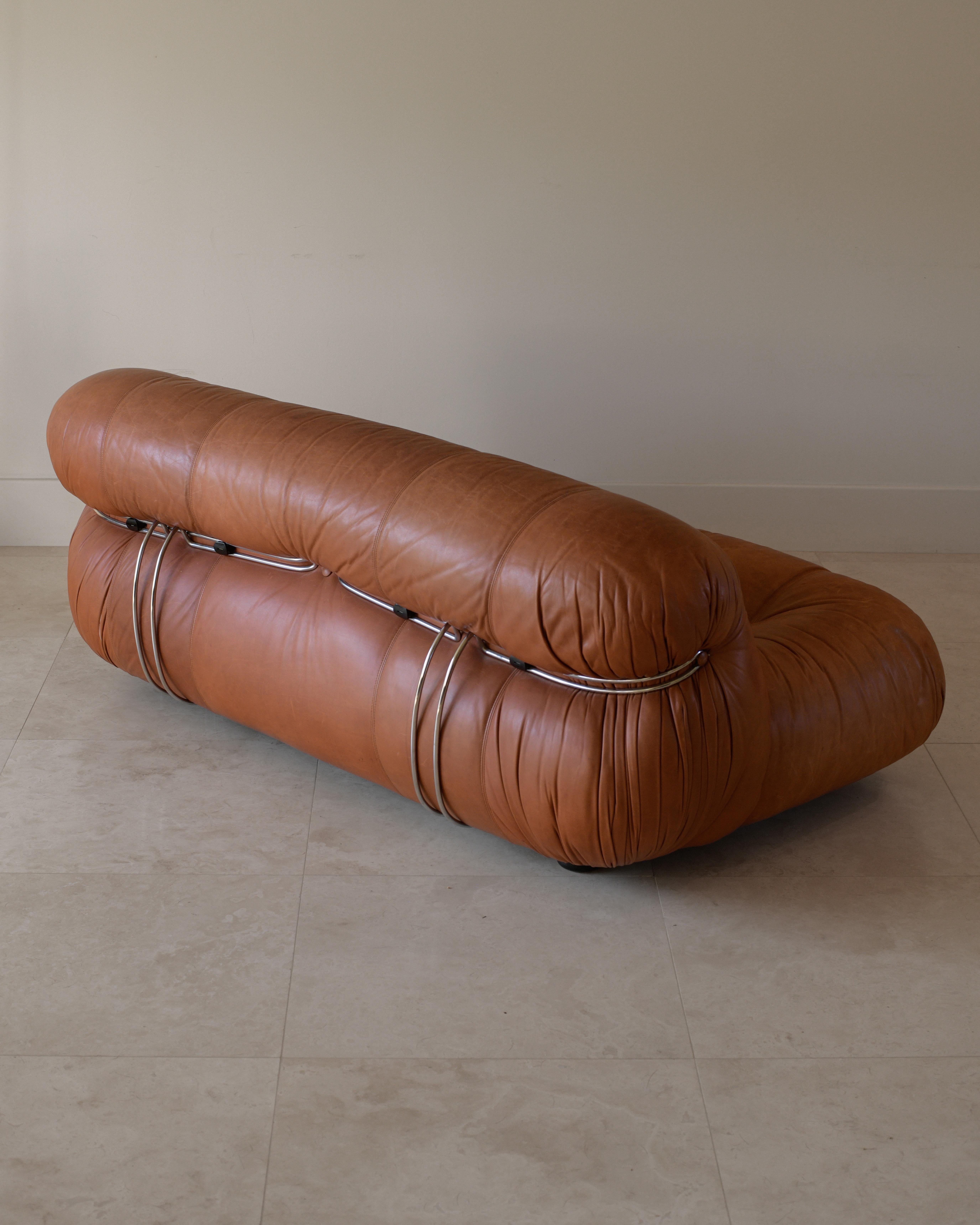 italien 1970s Afra and Tobia Scarpa Soriana Sofa for Cassina, Italy en vente