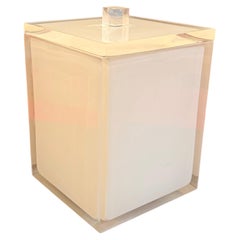 Caja decorativa de Lucite de Alessandro Albrizzi de los años 70 con tapa blanca