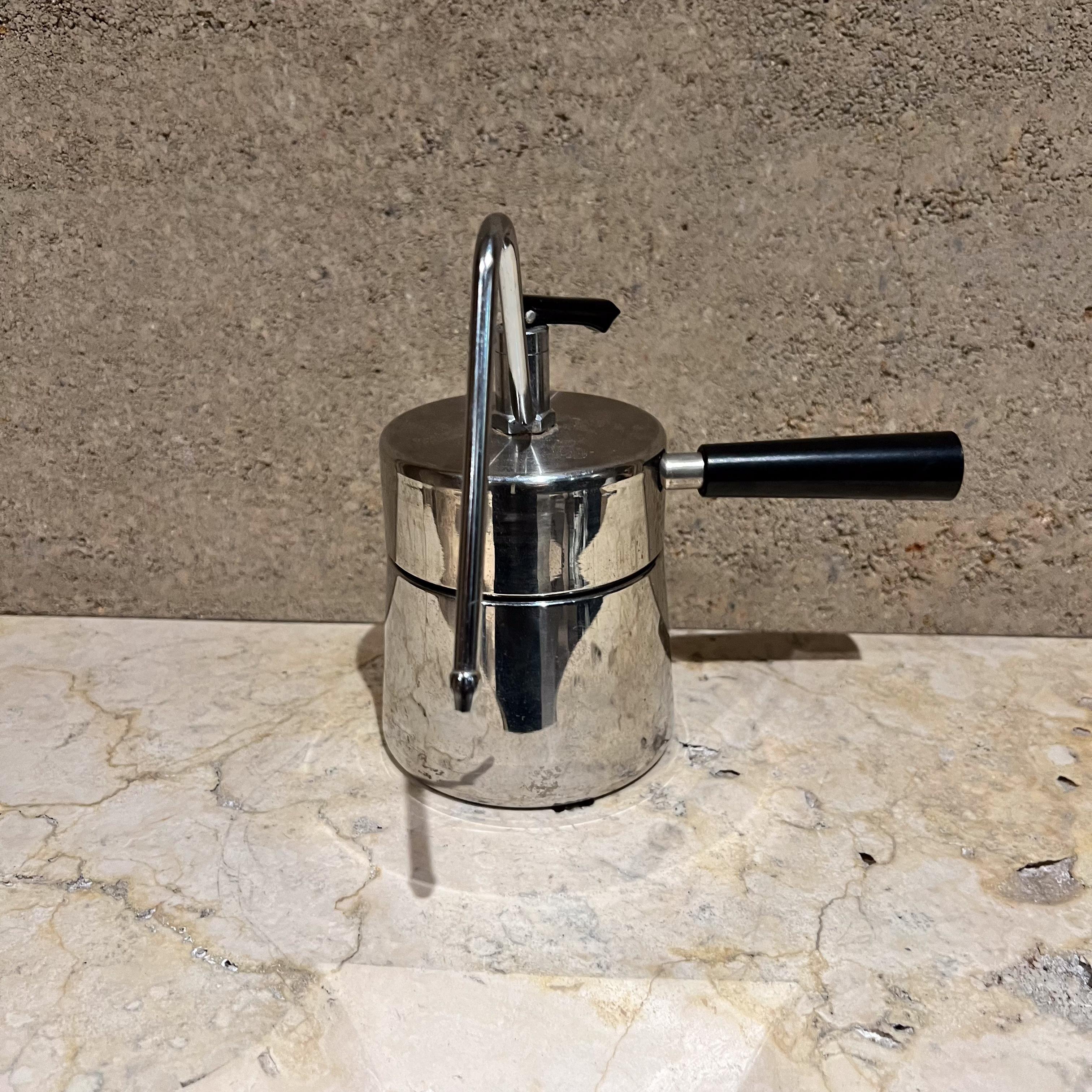 Per Alimenti-Alfetta Cafetera Espresso Italiana de Cocina Vaporera
7,25 h x 7 w x 7,5
Inox 18/10
Original vintage sin restaurar
Probado y puede que haya que cambiar la junta
Consulte las imágenes