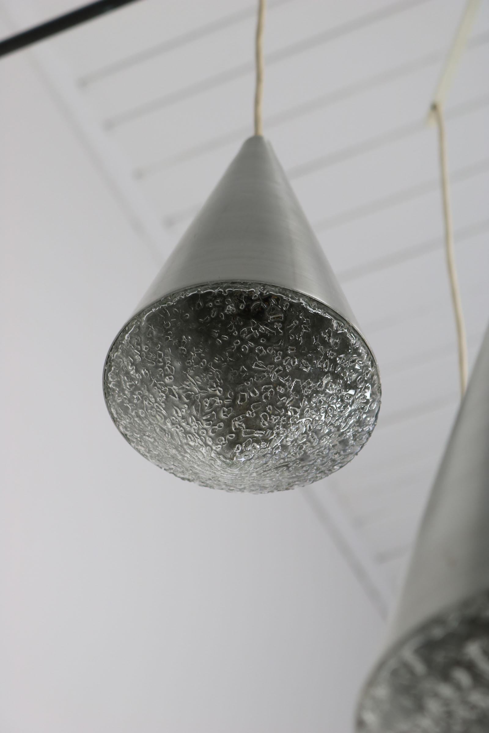 Lampada a sospensione a cascata in alluminio con vetro di cristallo, Germania, anni '70 in vendita 5