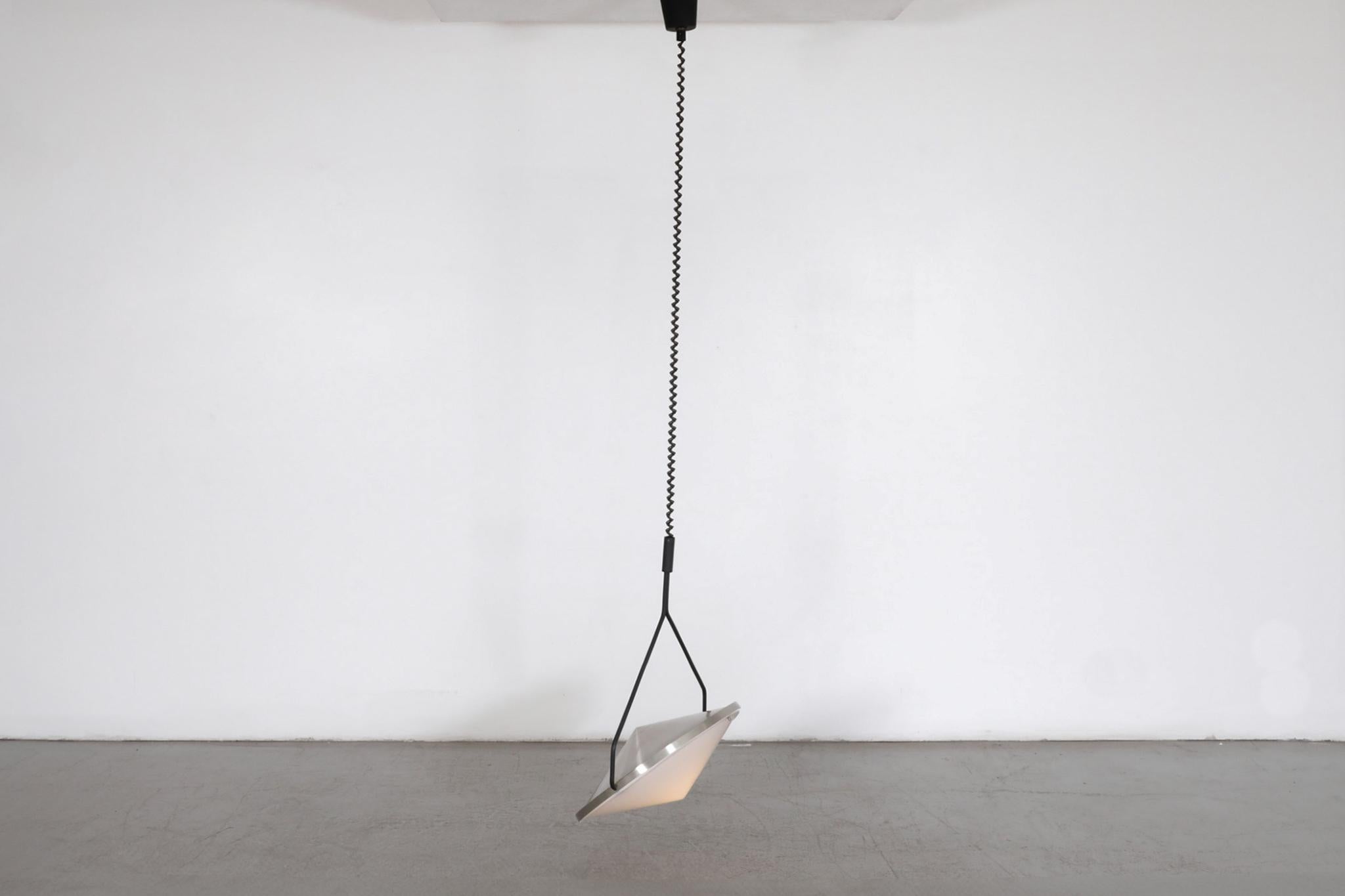 Plafonnier 'Kompas' en aluminium et plexiglas des années 1970, RAAK en vente 1