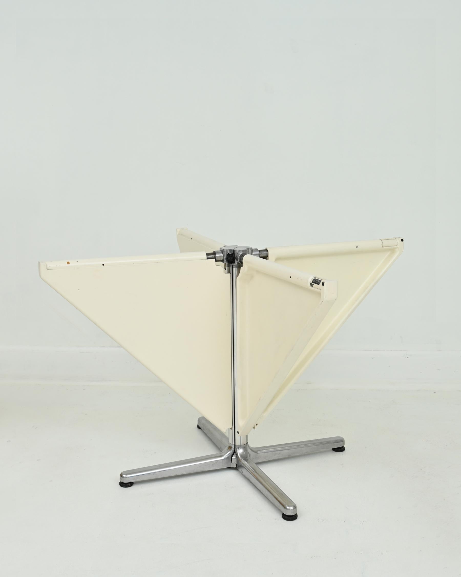 Plastic 1970s Aluminum Cream Plano Folding Table by Giancarlo Piretti for Castelli For Sale