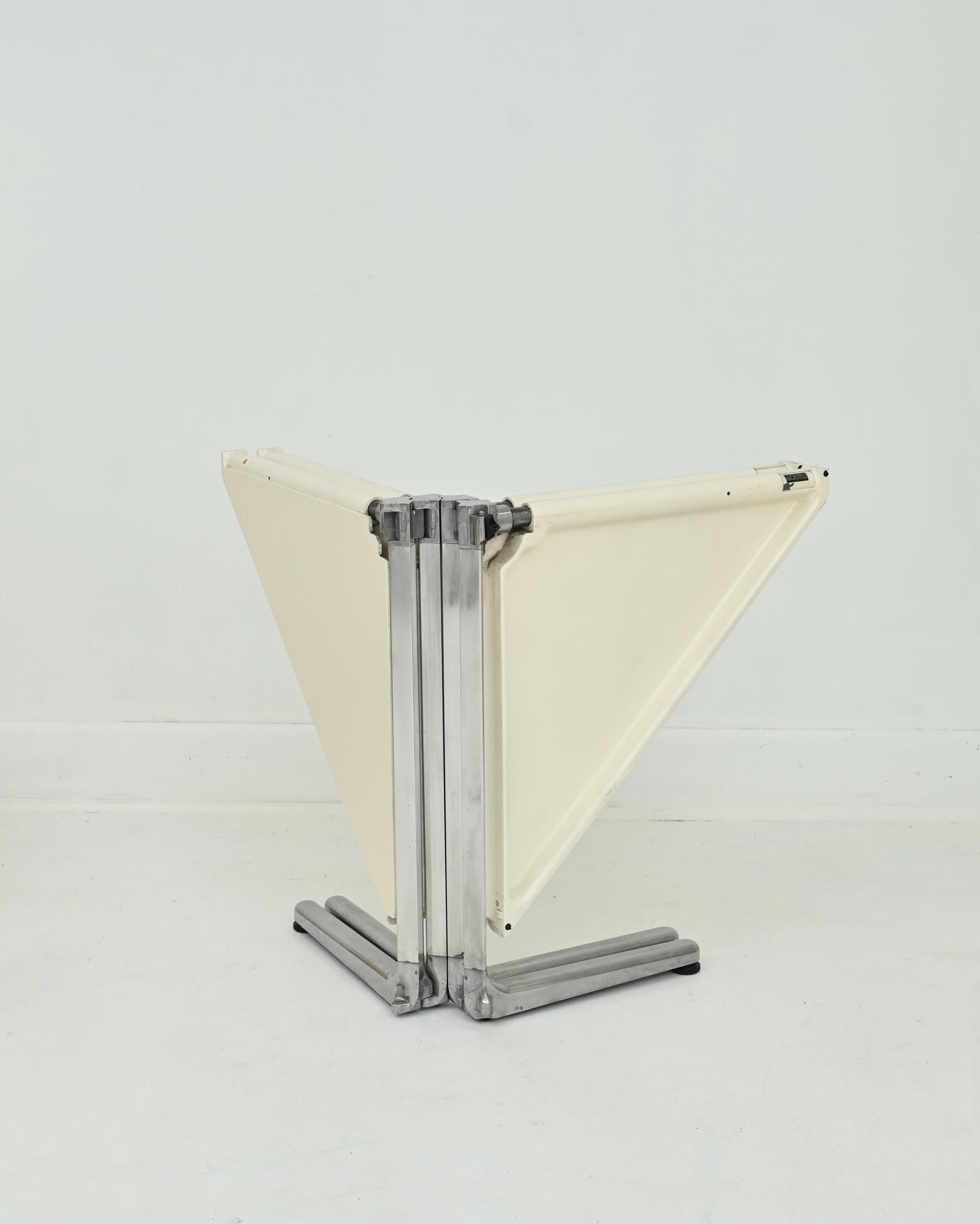 1970s Aluminum Cream Plano Folding Table by Giancarlo Piretti for Castelli For Sale 2