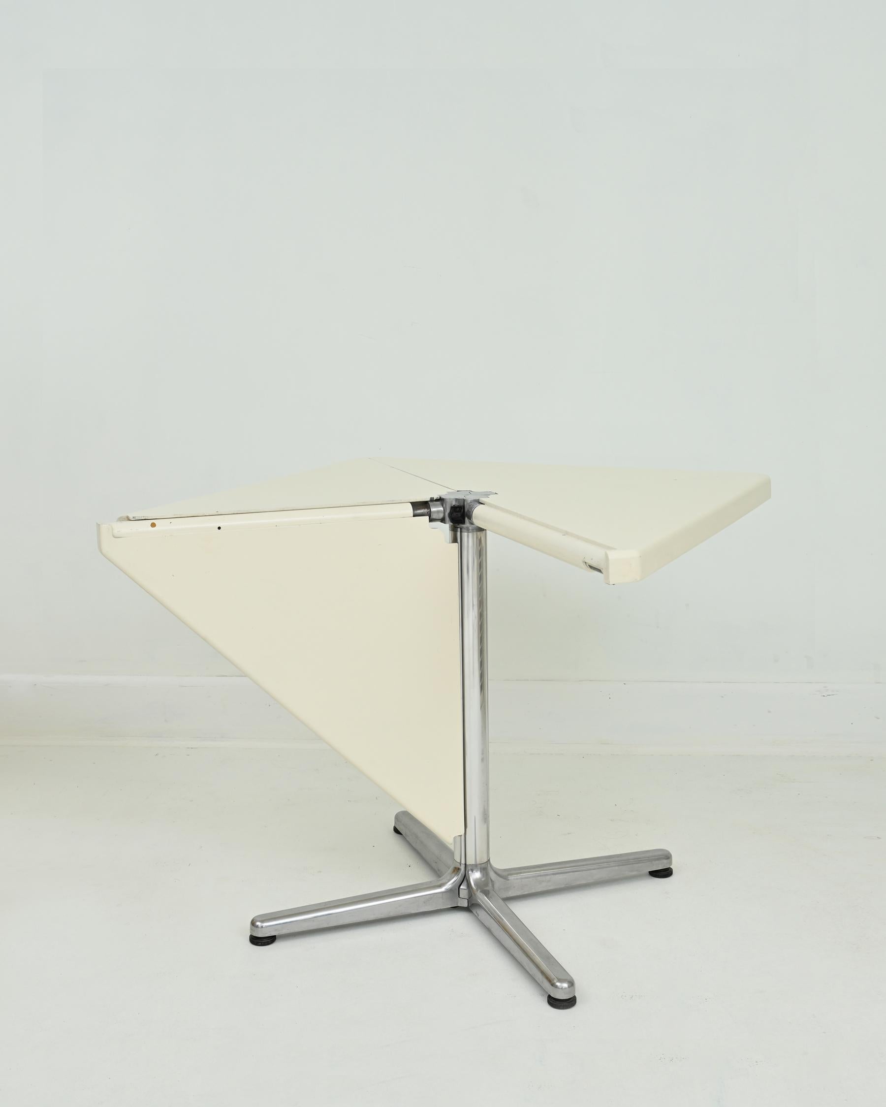 American 1970s Aluminum Cream Plano Folding Table by Giancarlo Piretti for Castelli For Sale